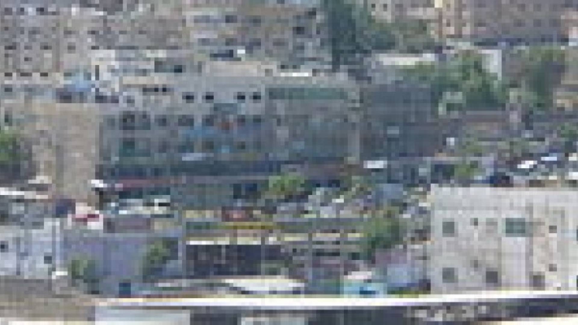 انهيار بشارع ياجوز في منطقة حي الرشيد بالرصيفة