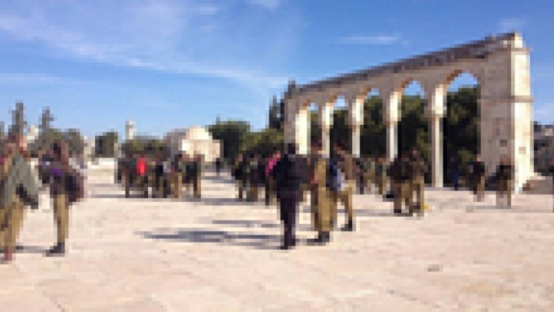 مدير أوقاف القدس: 90 جنديا إسرائيليا يقتحمون الأقصى