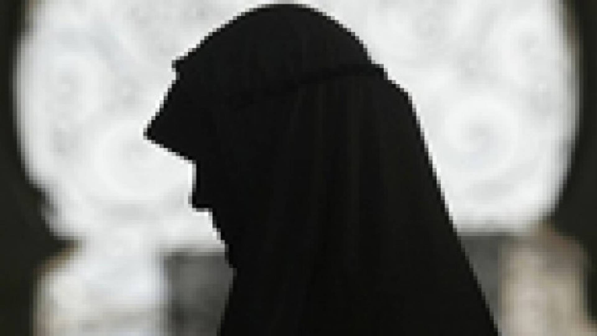 اتحاد المرأة يستنكر قرار عدم قبول شهادة النساء غير المحجبات في المحاكم الشرعية