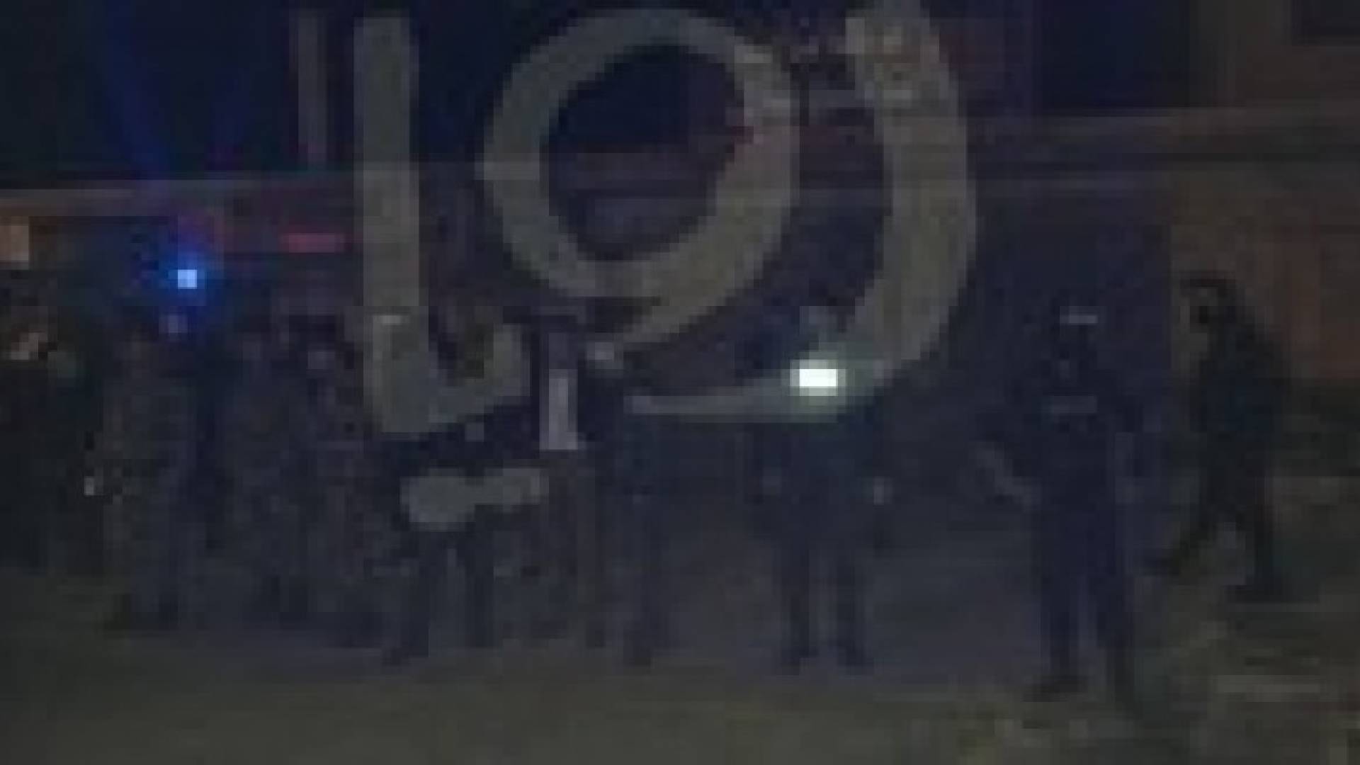 شباب عشيرة الدقامسه في إربد يغلقون مداخل لواء بني كنانه - صور