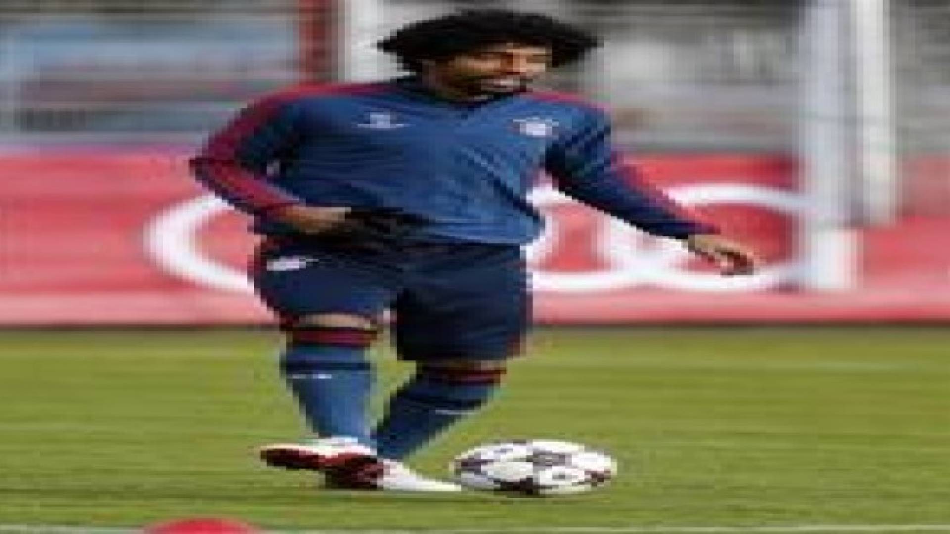 دانتي مدافع البرازيل يمدد عقده مع بايرن حتى 2017