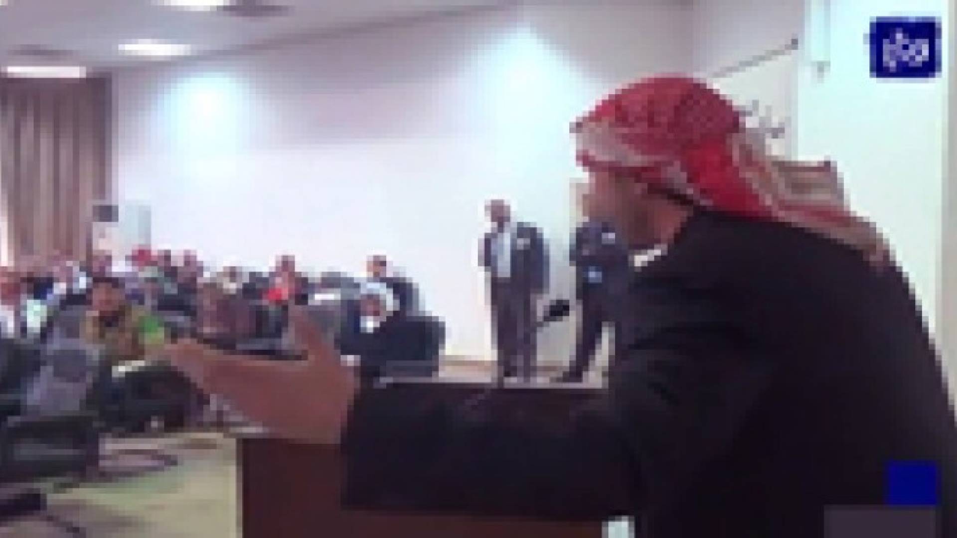 قصيدة بالعربي لأمريكي يعيش في الطفيلة