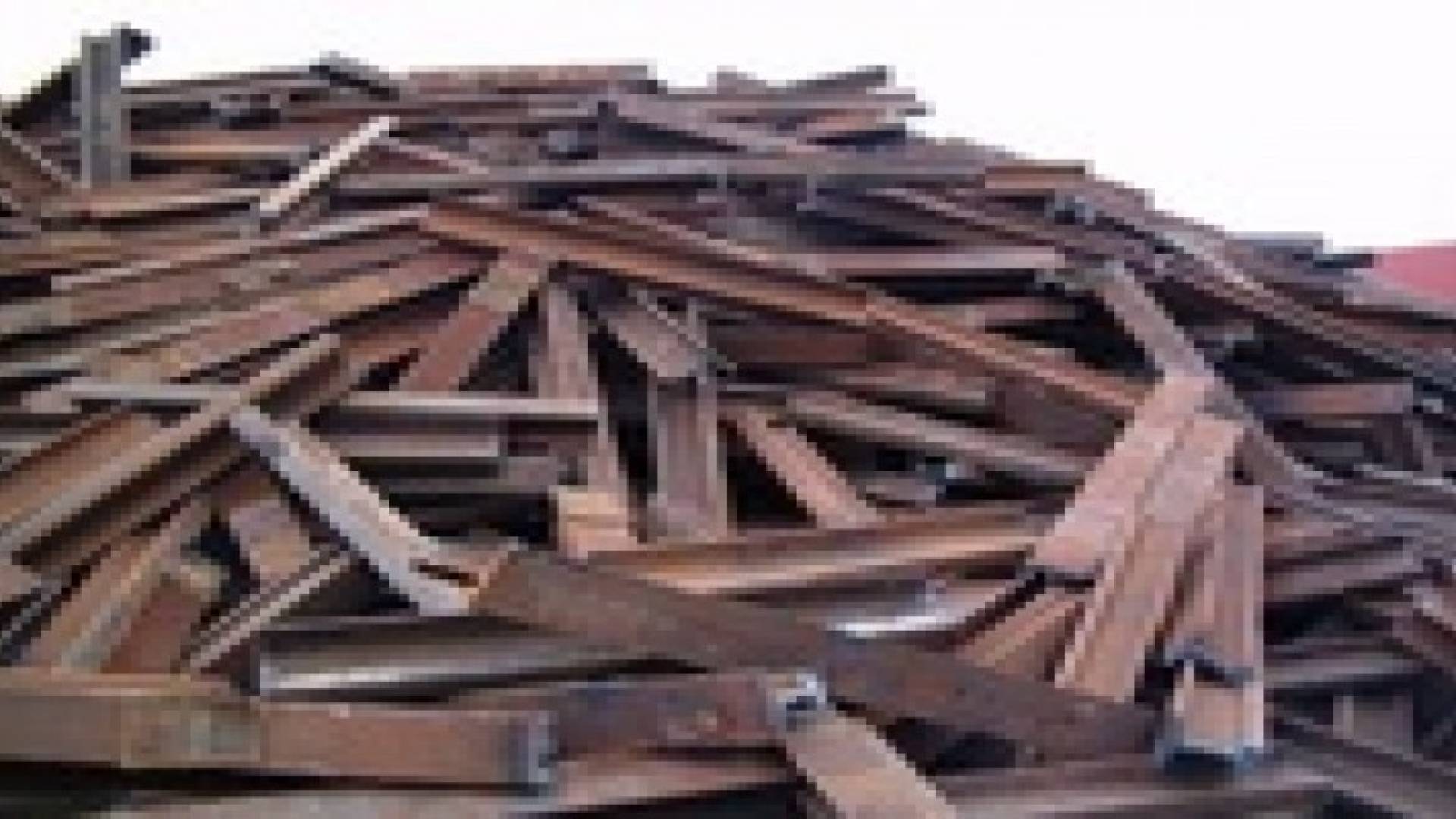 استمرار فرض رسوم تصدير على خردة الحديد بواقع 50 دينارا للطن 6 اشهر