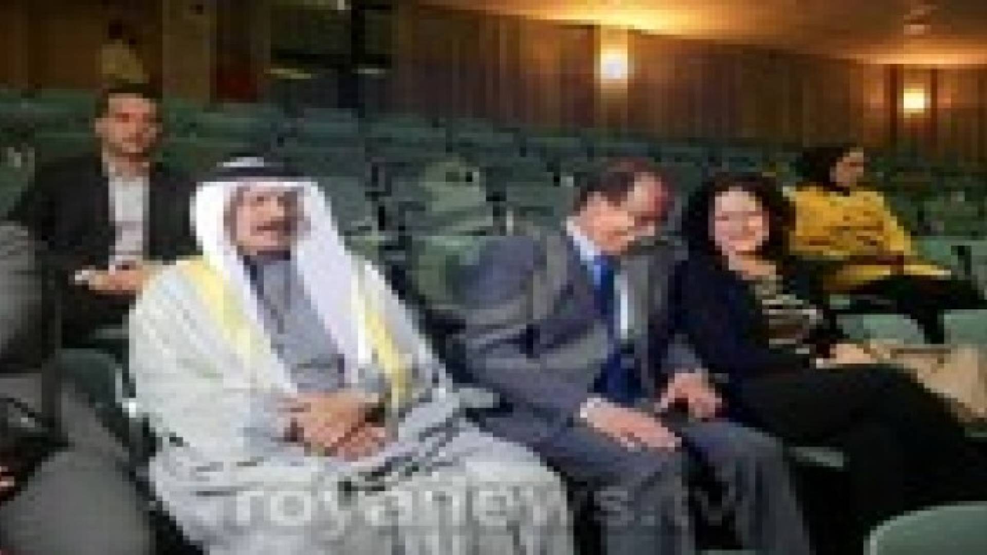وزيرة الإعلام البحرينية على تتابع جلسة النواب