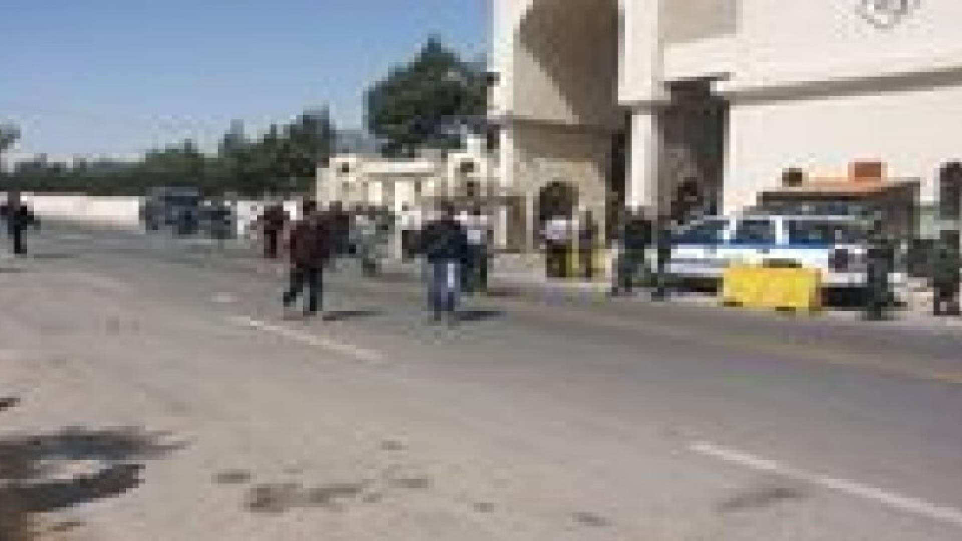مشاجرة عشائرية في جامعة الإسراء..صور