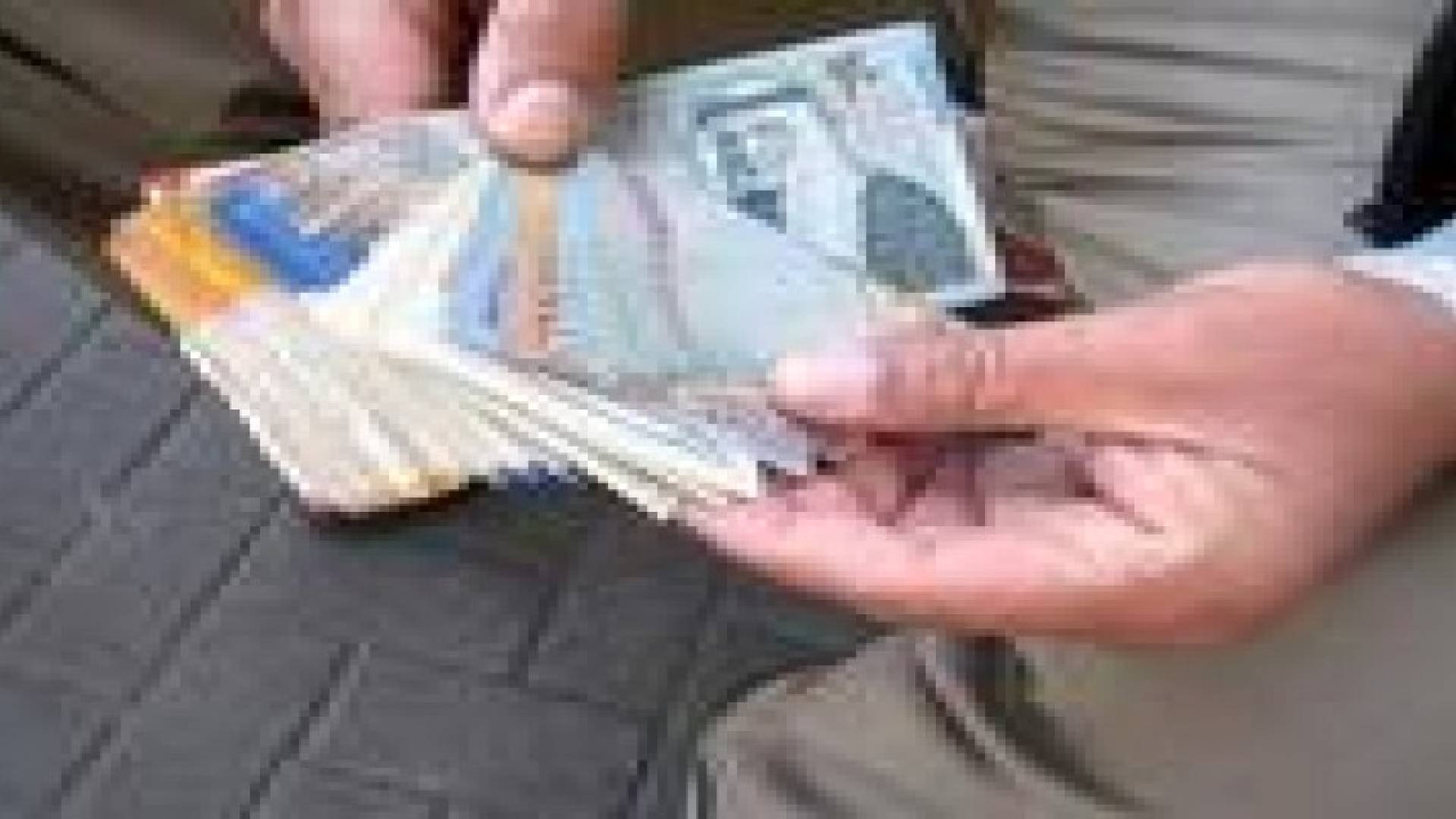 صرف الدعم النقدي لمن تنتهي أرقامهم الوطنية بالرقم (8) السبت و (9)الاحد والاثنين