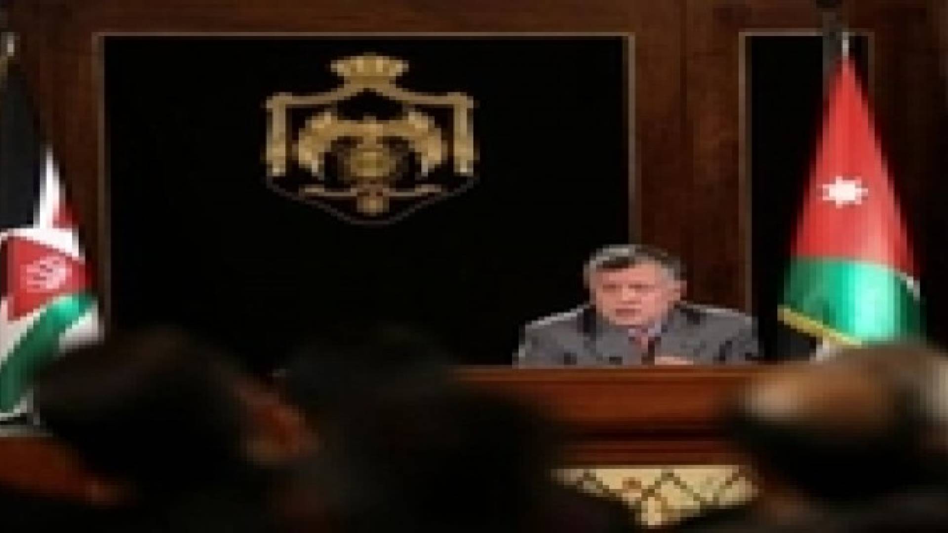 الملك يلتقي الأمين العام لجامعة الدول العربية