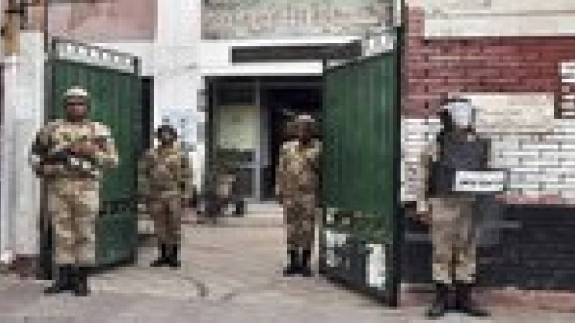 انفجارعبوة بدائية بإحدى مستشفيات محافظة قنا المصرية قبل وصول وزير الصحة لافتتاح المستشفى