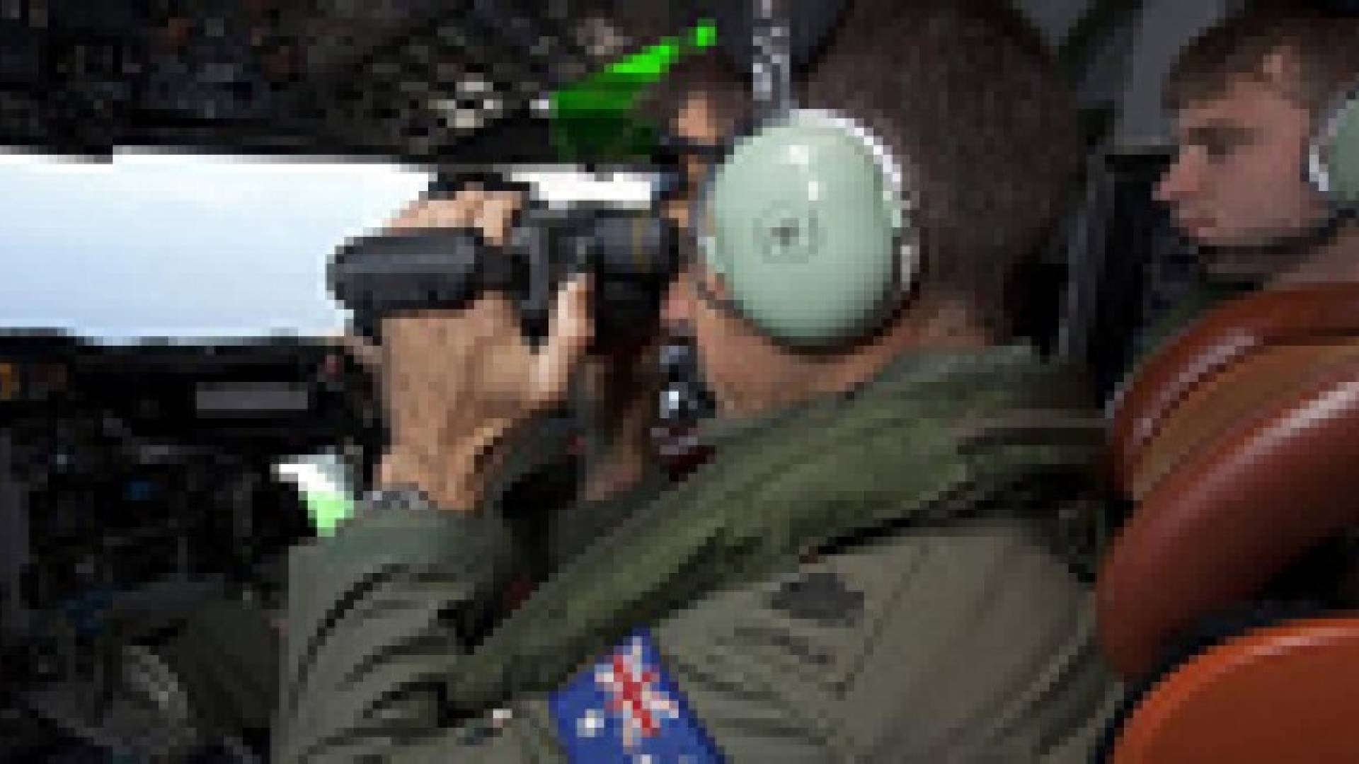 العثور على بقعة نفطية في منطقة البحث عن الماليزية وغواصة آلية تجوب قاع المحيط