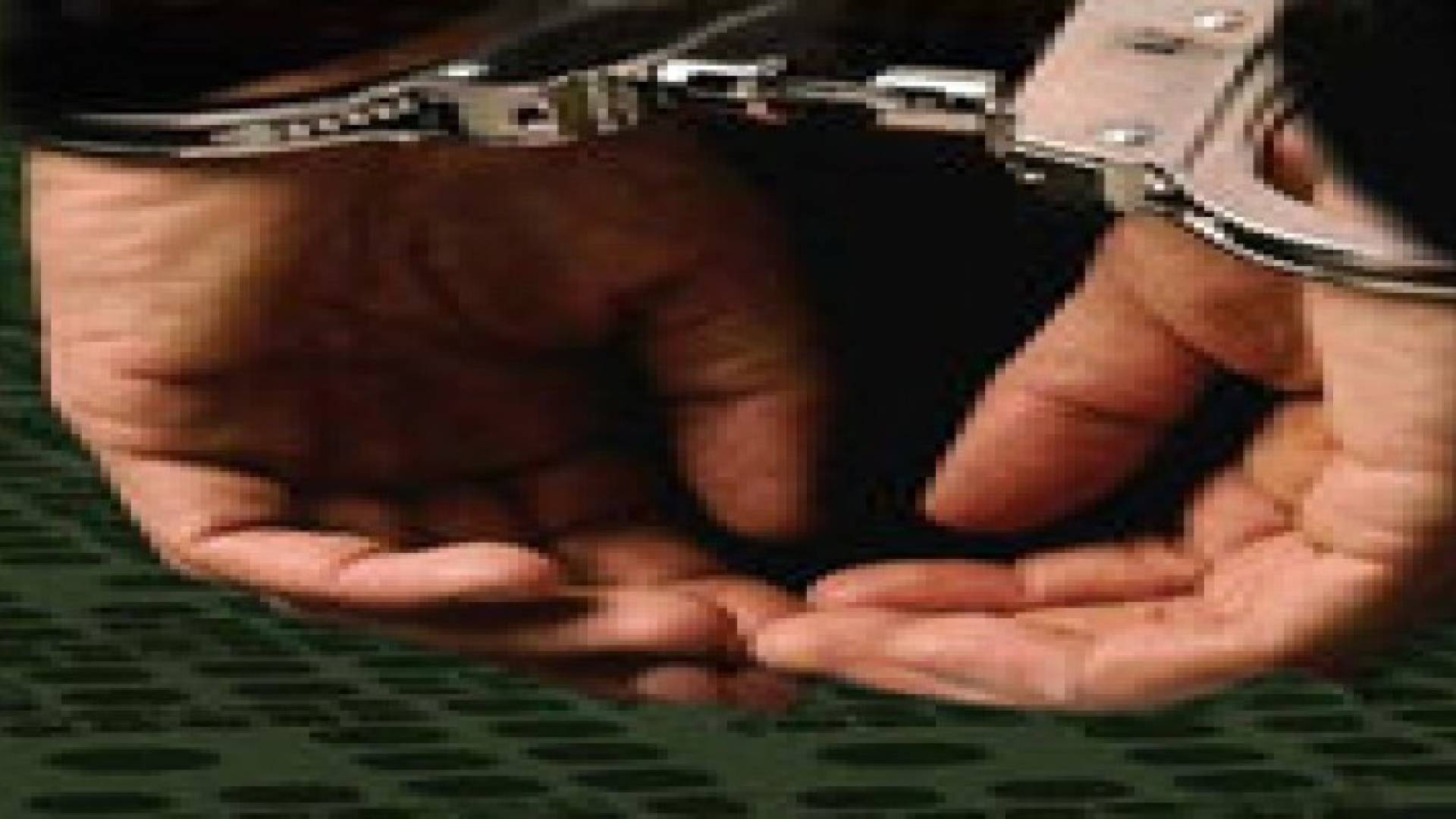 التحفظ على ملقي الحذاء في جرش