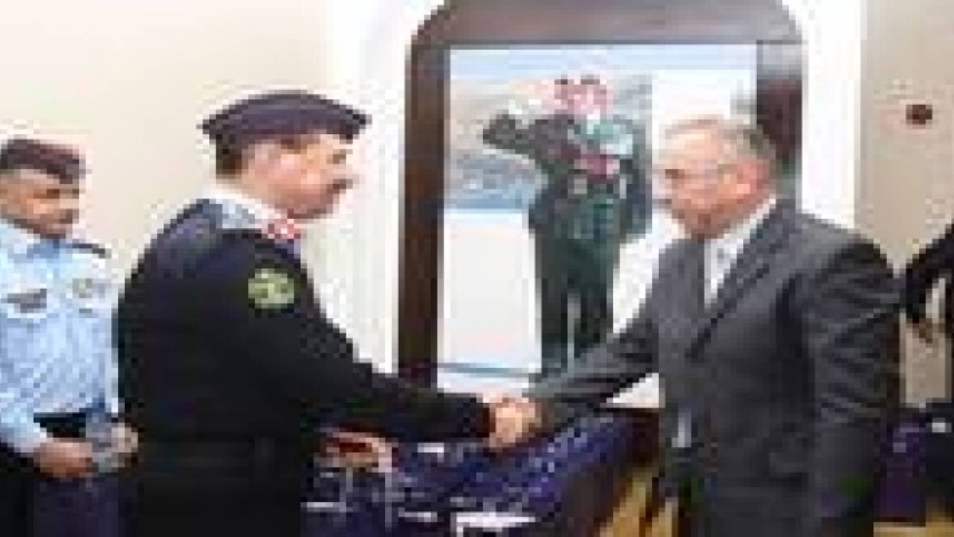 الطوالبة يكرم عددا من الضباط المتقاعدين