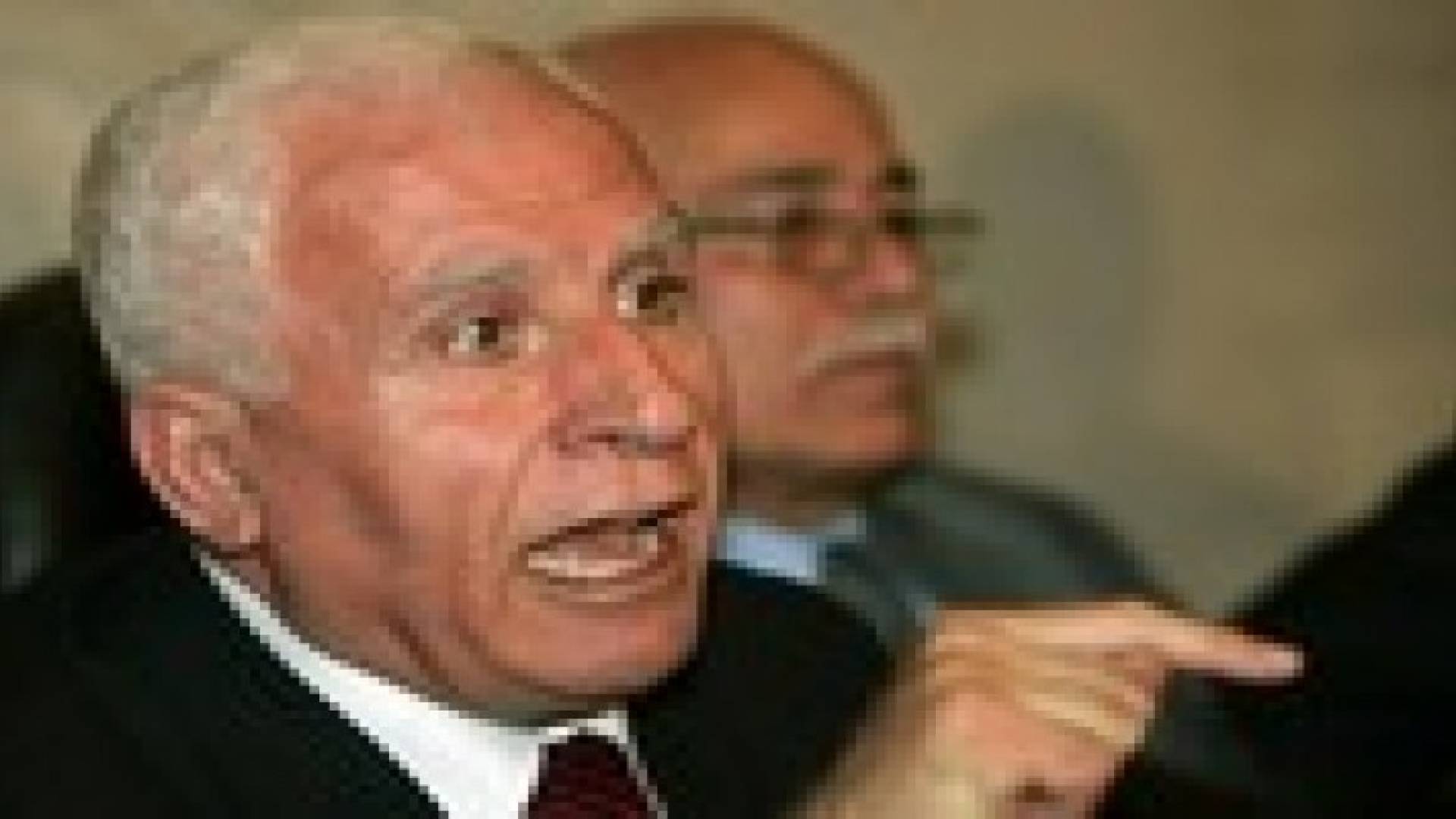الاحمد : وفد فلسطيني سيتوجه الى غزة الثلاثاء لاتمام المصالحة