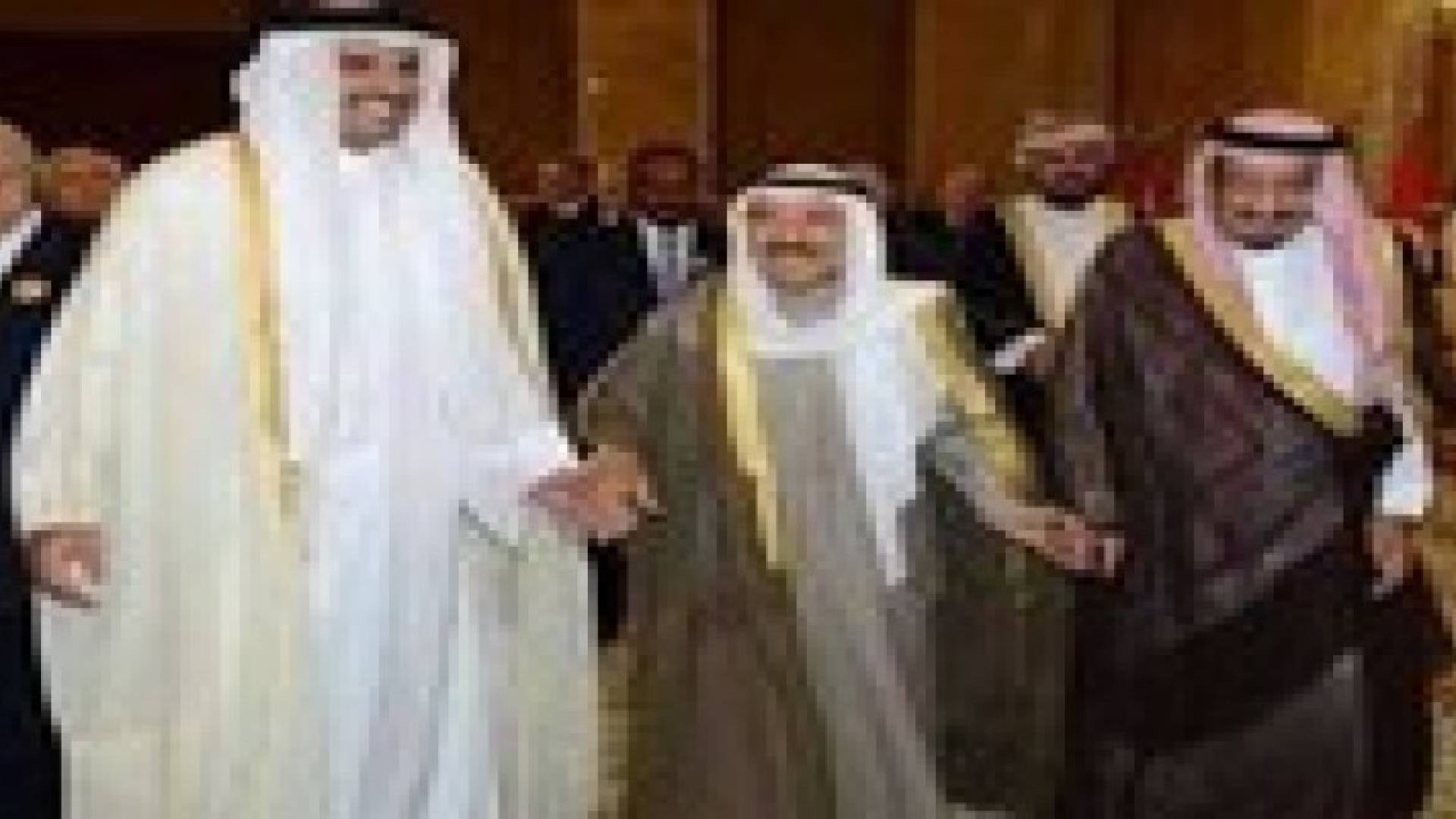 اتفاق بين قطر ودول والسعودية والامارات والبحرين لانهاء التوتر بين الطرفين بعد ضغوط عربية واجنبية