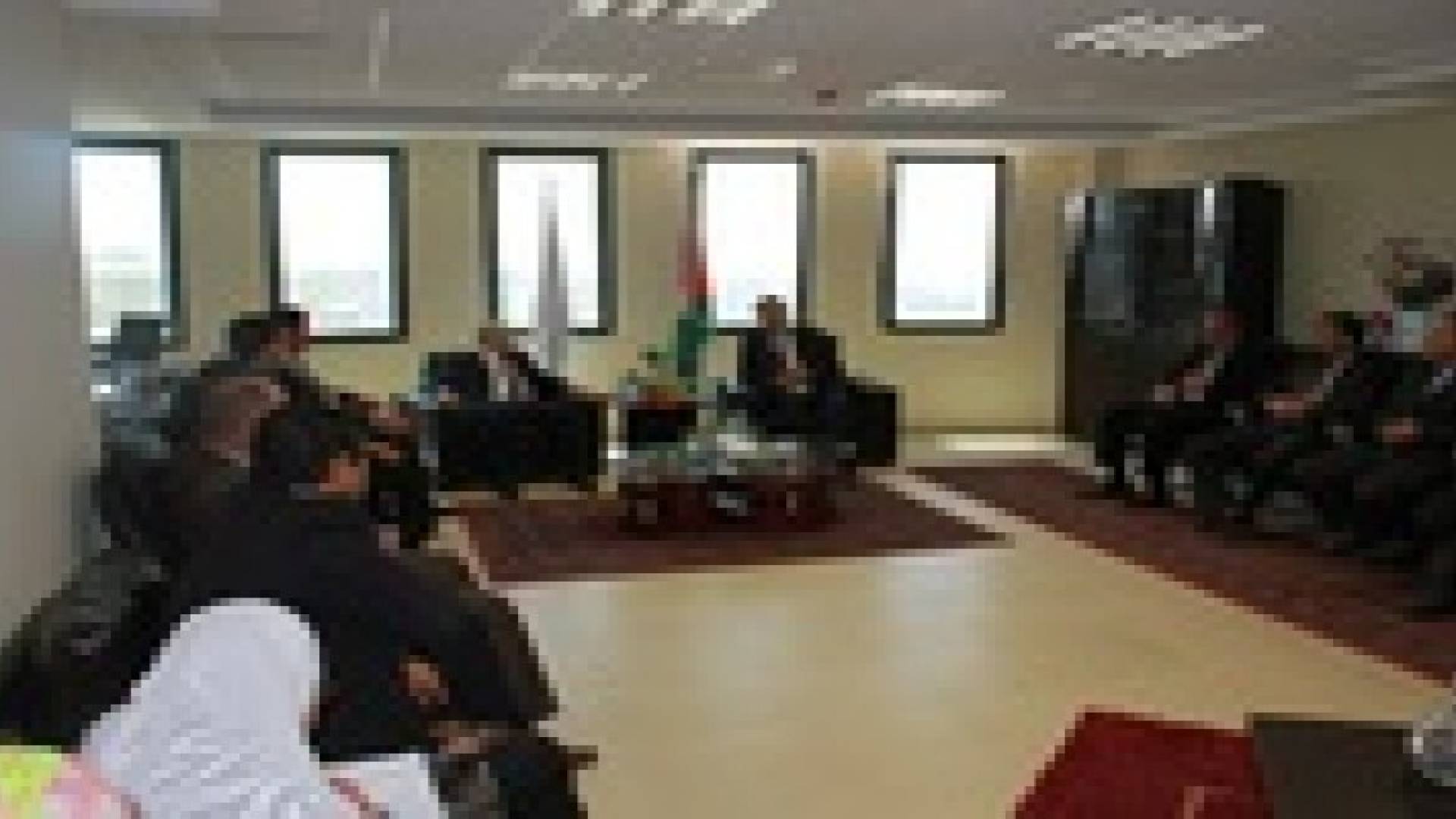 وزير المياه والري يجري مباحثات مع رئيس الوزراء الفلسطيني في رام الله