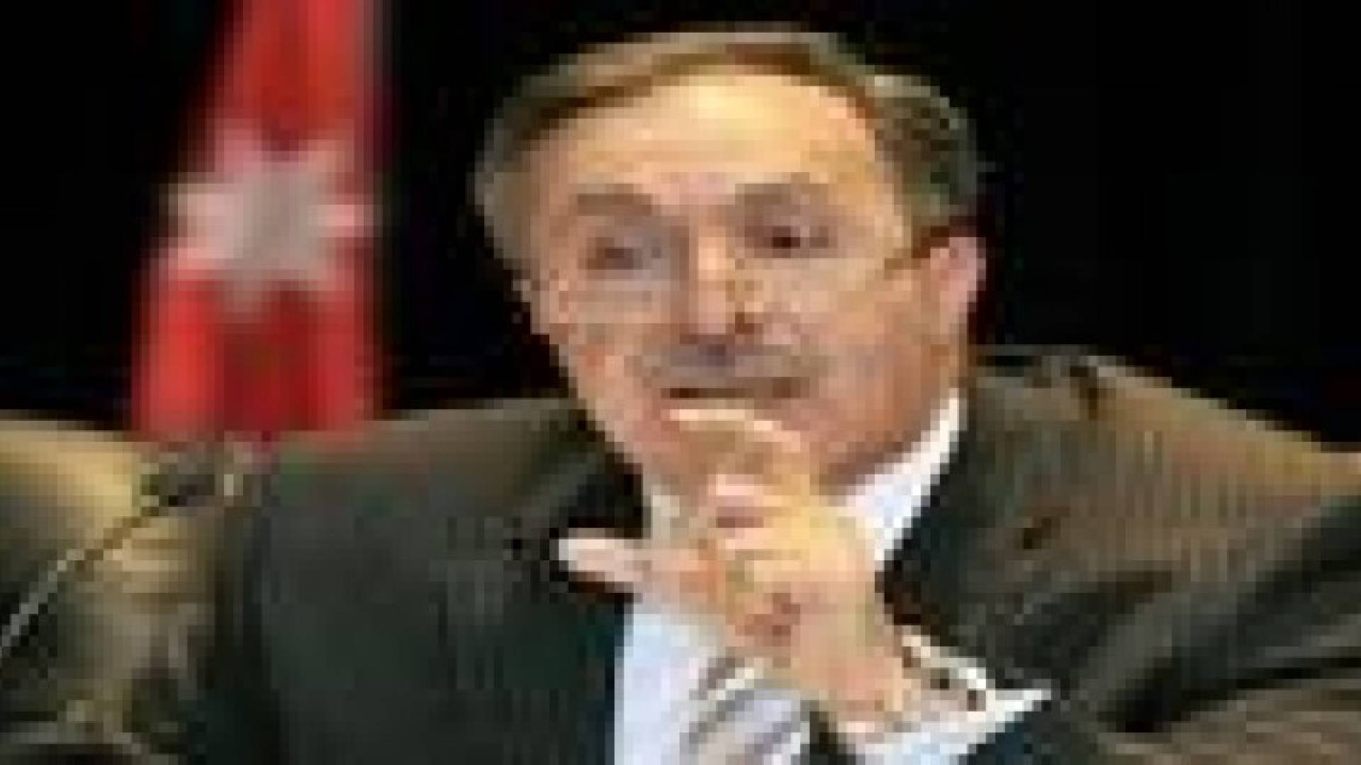 الكباريتي: الحكومة ترتدي نظارة سوداء