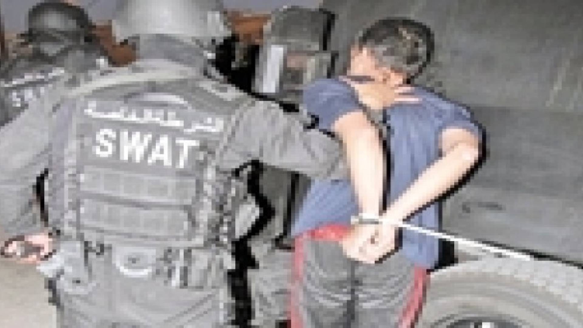 القبض على مطلوب في محافظة البلقاء وبحوزته سلاح