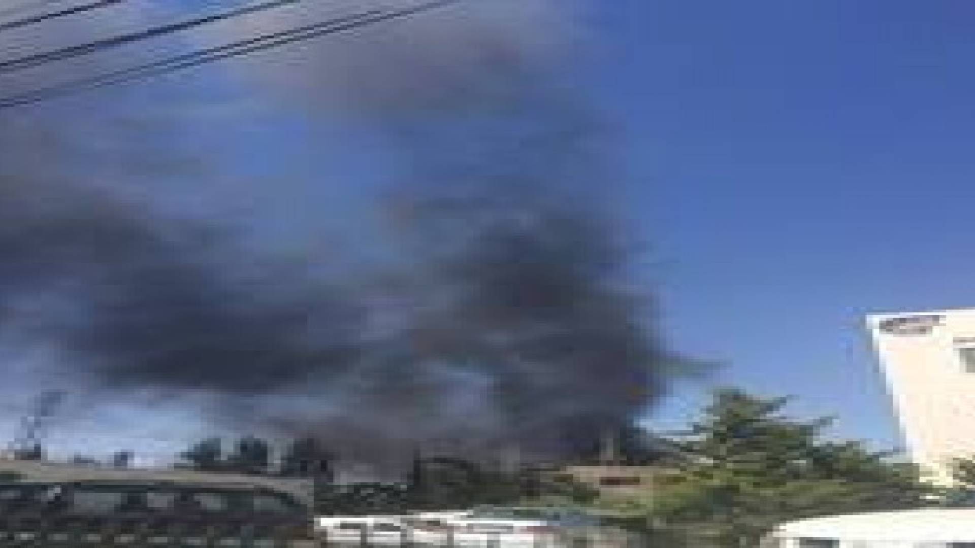 حريق بالقرب من الدوار السادس .. تفاصيل