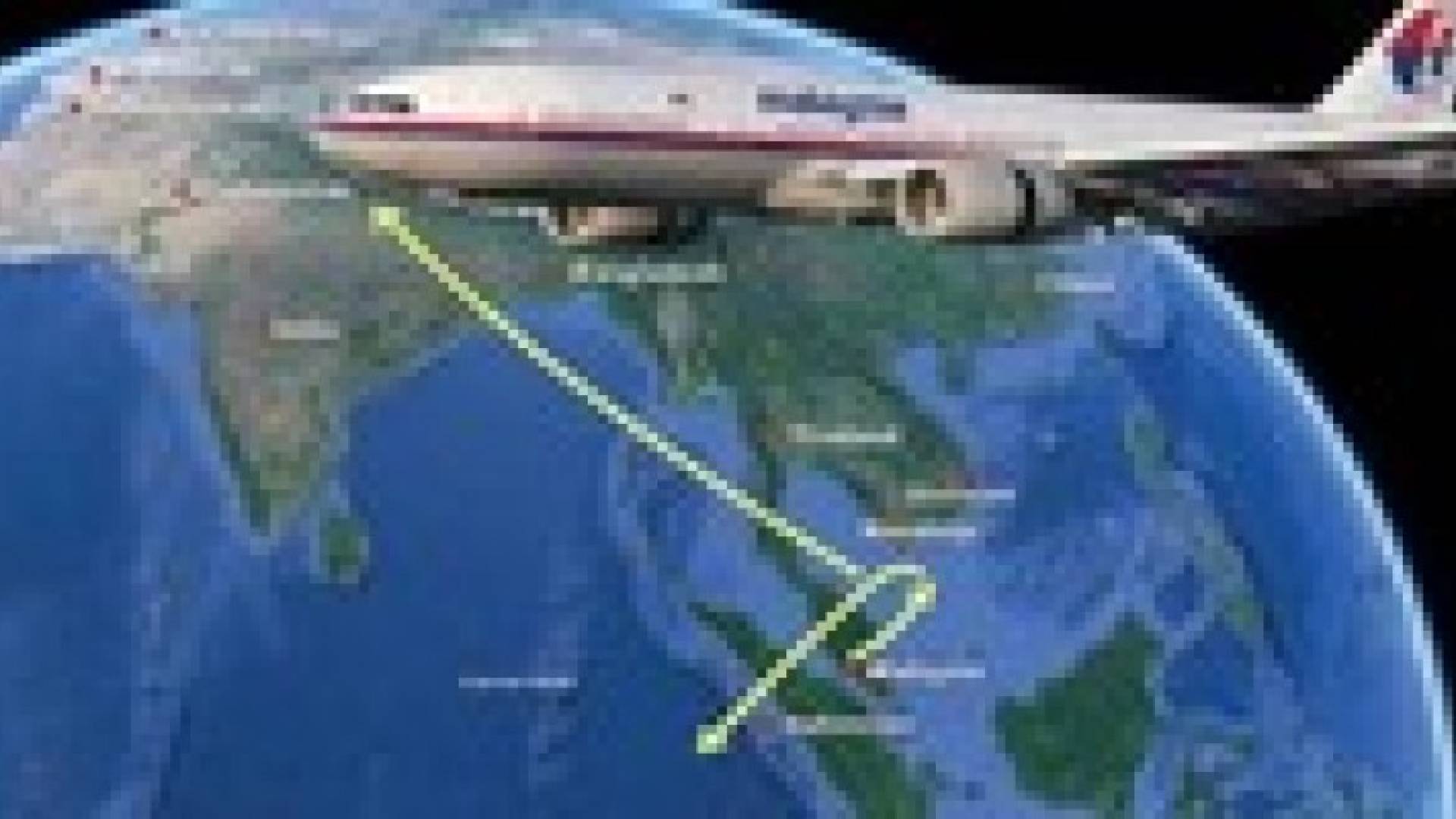 استمع لطيار"الماليزية" في آخر اتصال مع برج المراقبة قبل إختفاء الطائرة