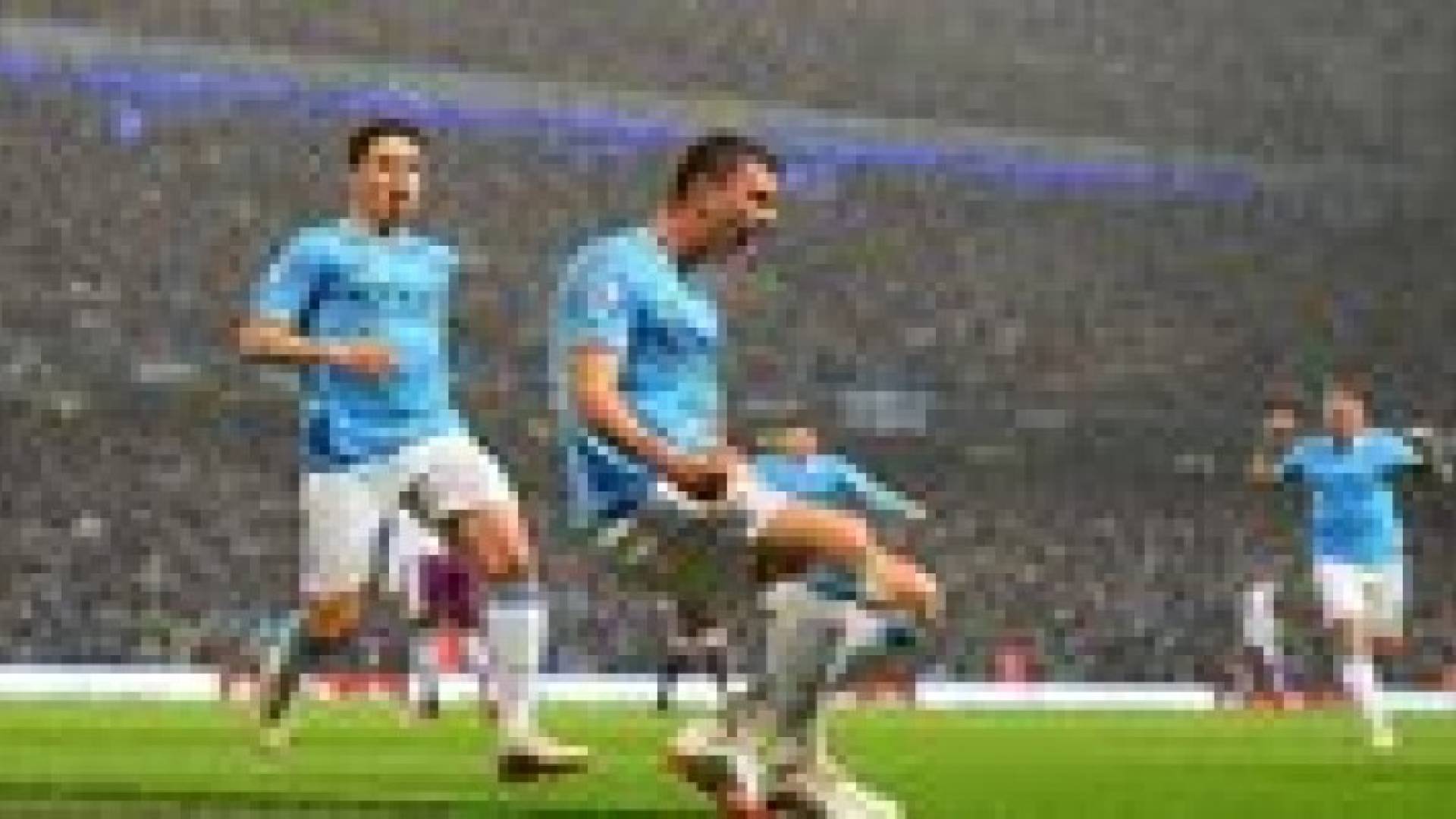 السيتي يسحق استون فيلا ويقترب من التتويج باللقب