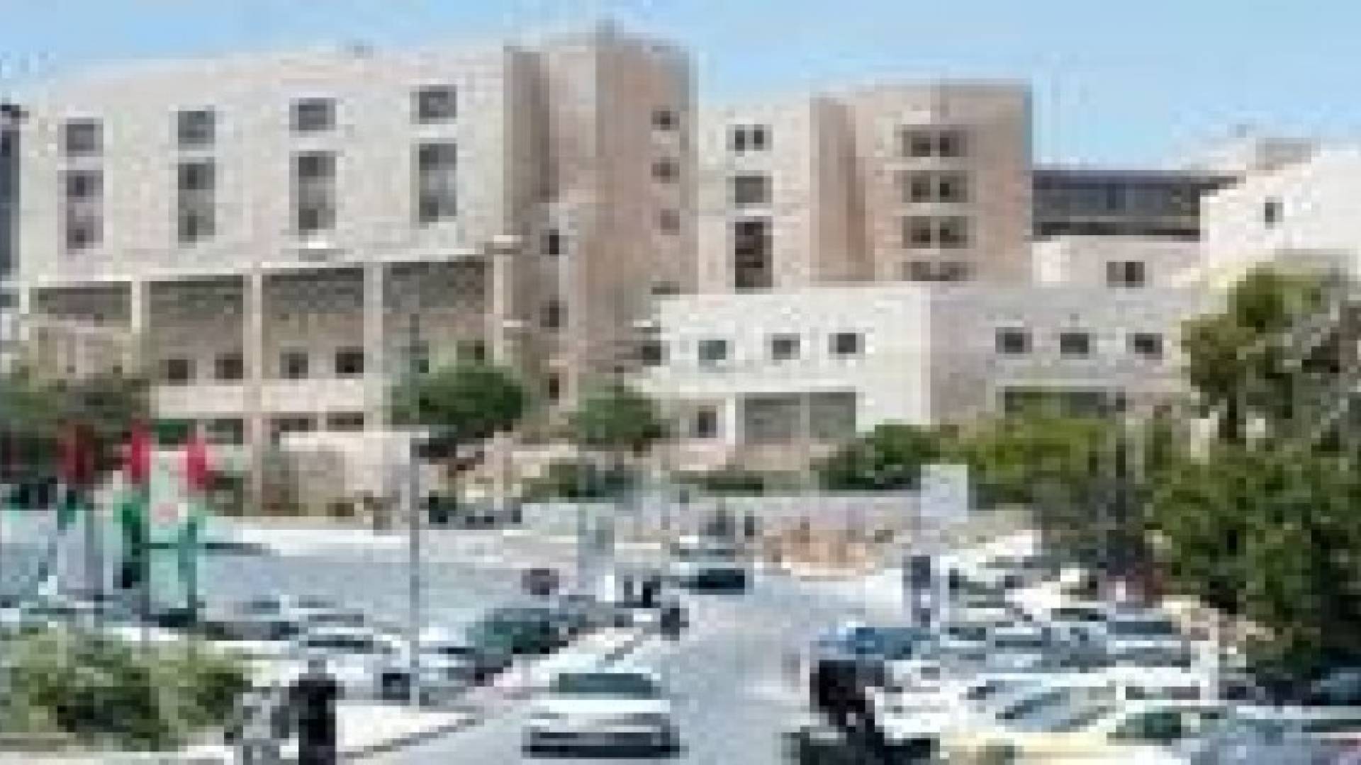 (البشير) بانتظار تحويله إلى مدينة طبية