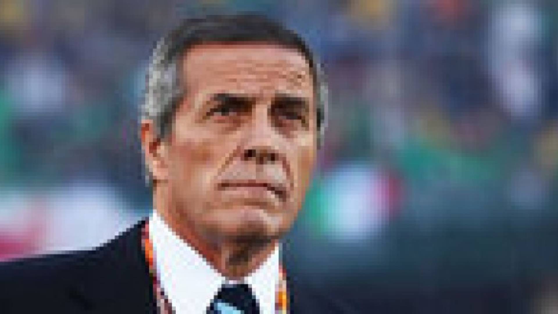 تاباريز يعلن تشكيلة منتخب الاروغواي في كاس العالم