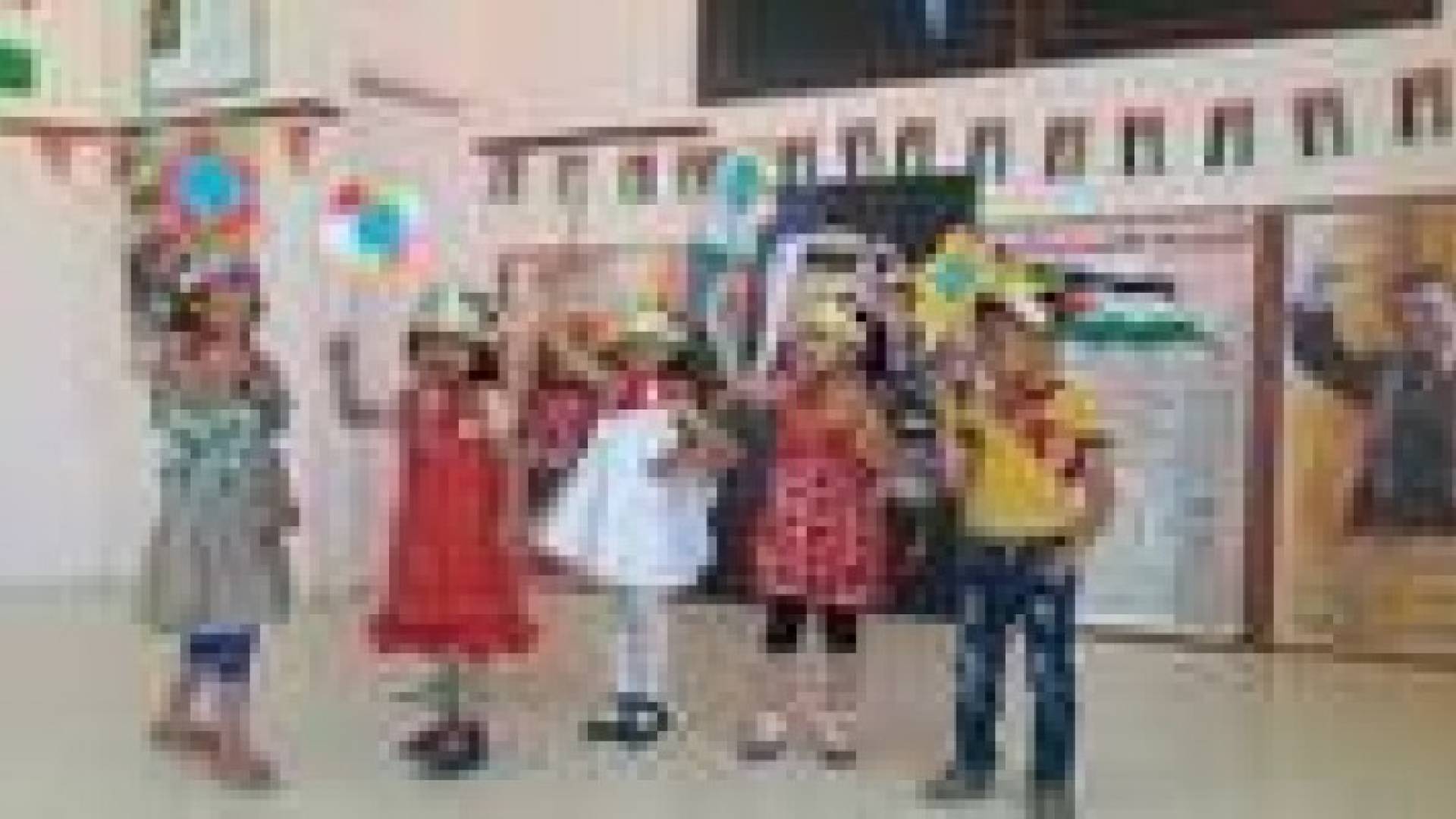 المزار الجنوبي : تكريم الفائزين بجائزة الملكة رانيا العبد الله للمدير والمعلم المتميز - صور