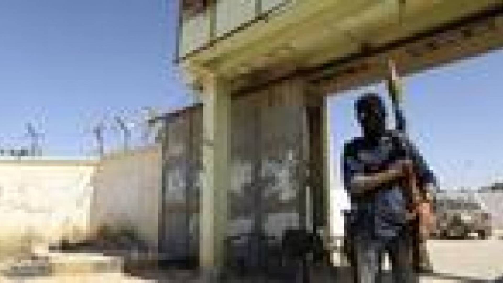 ليبيا : نزوح من بنغازي وارتفاع قتلى المعارك