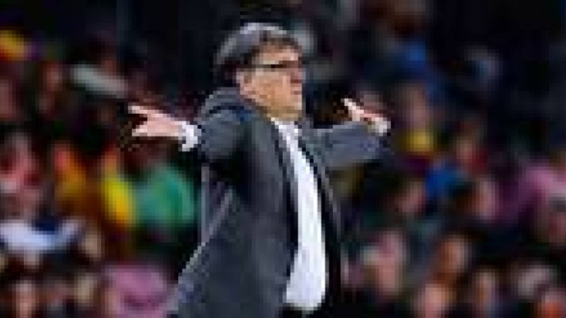 مارتينو يستقيل من تدريب برشلونة