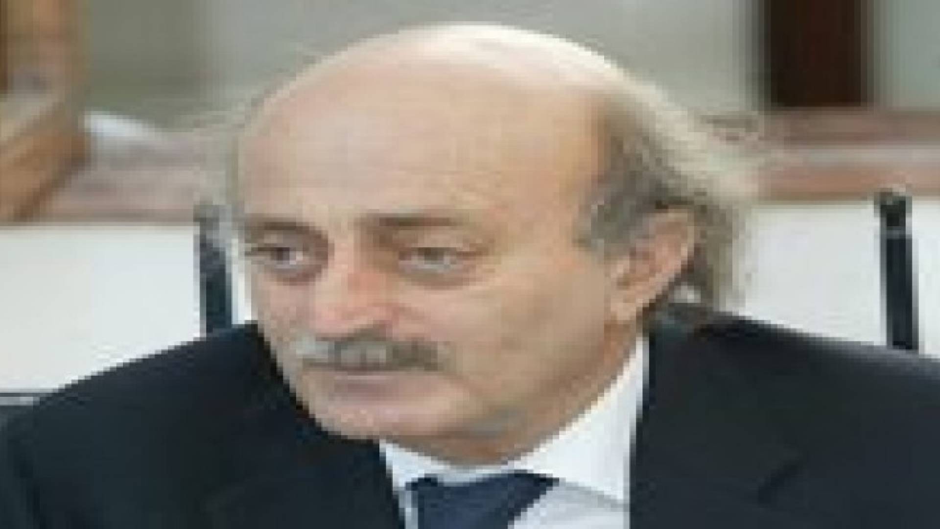 سوريا تطالب لبنان تسليمها  وليد جنبلاط