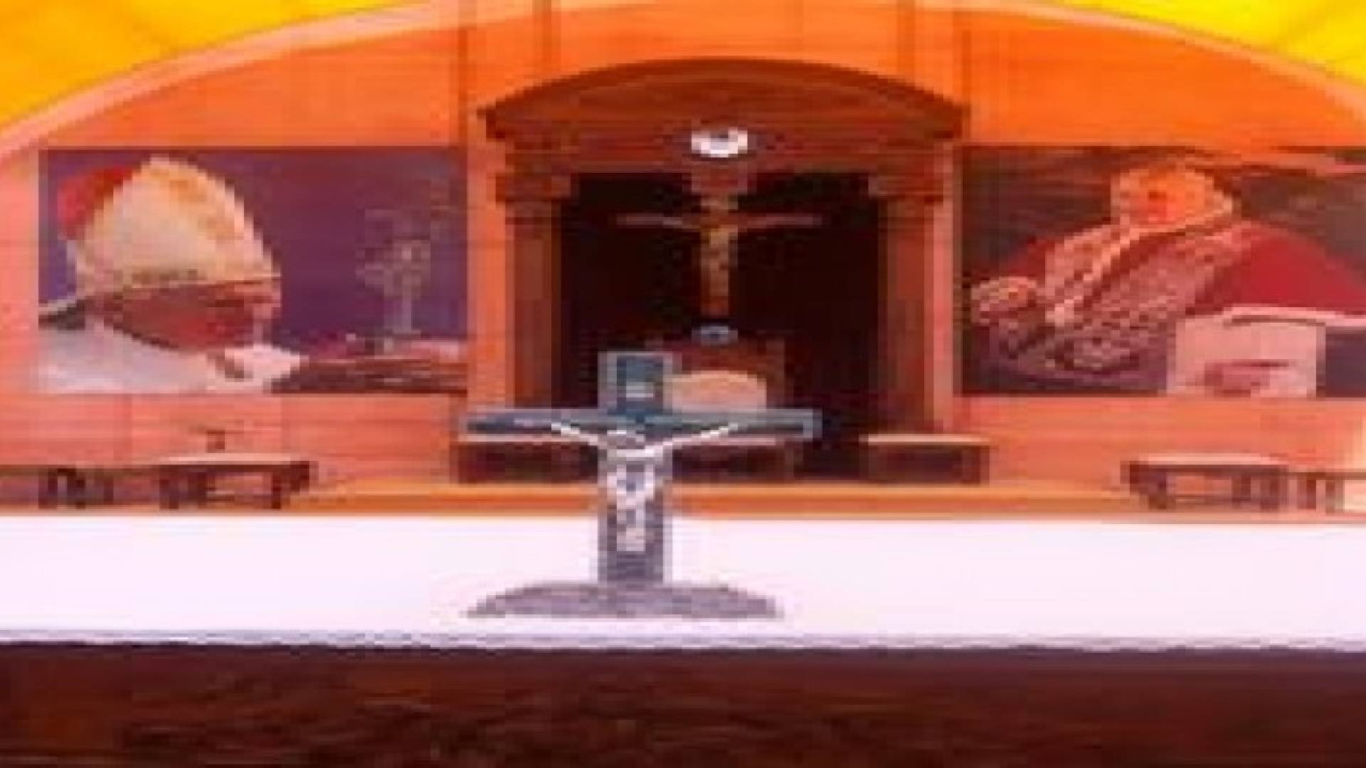 الالاف يتوافدون الى ستاد عمان لحضور قداس البابا..صور