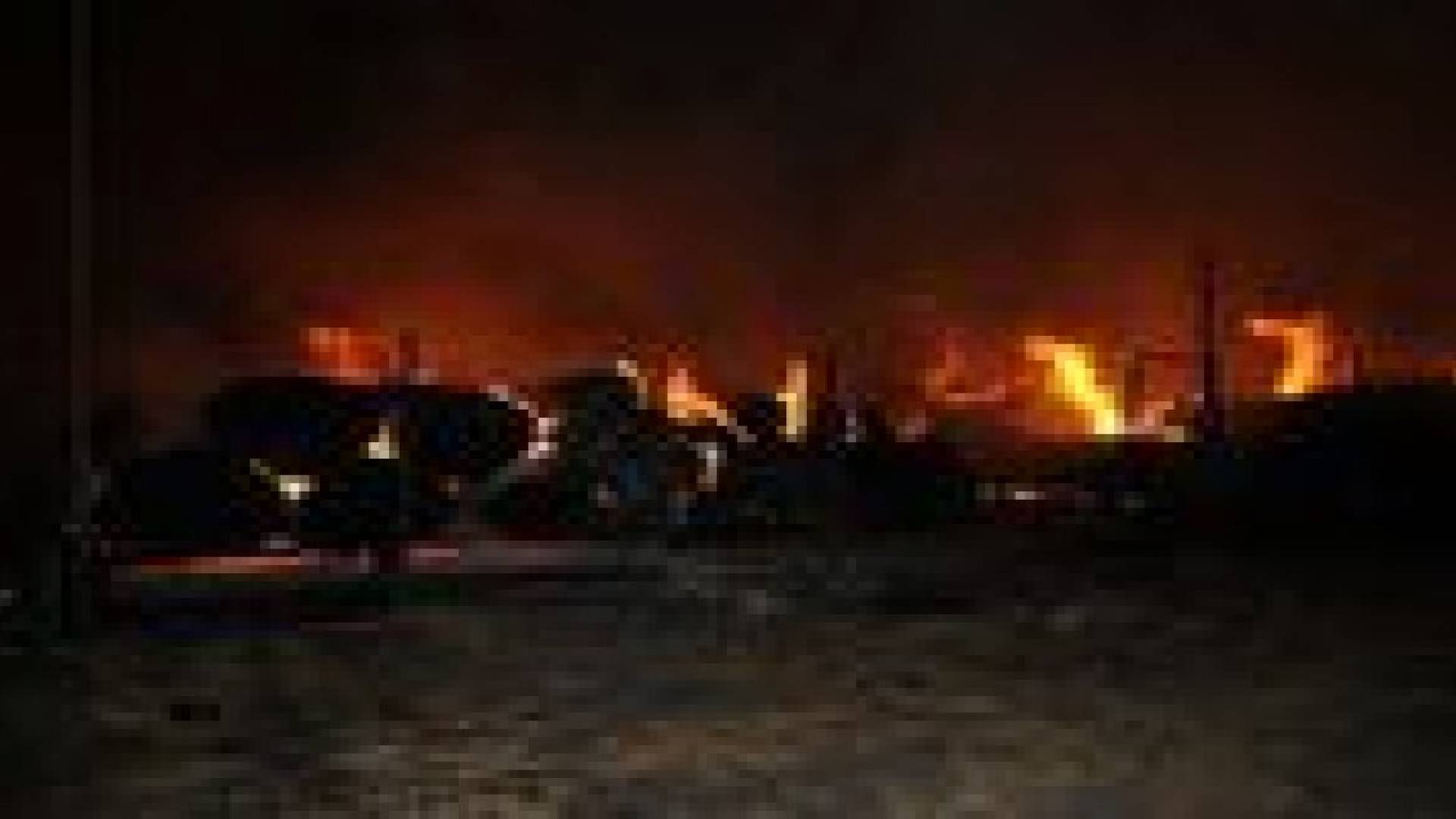 حريق اثر انفجار اسطوانة غاز في الزعتري