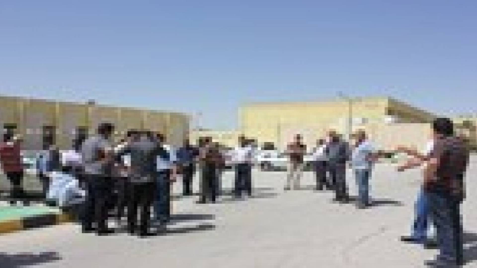 وقفة احتجاجية في كلية الكرك الجامعية..صور