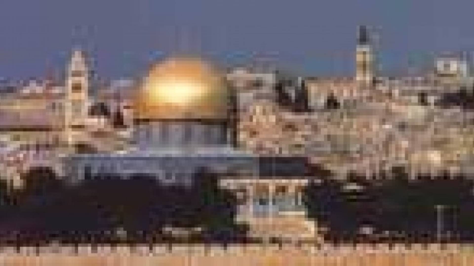 بطريرك الأردن وفلسطين يؤكد على أهمية الوصاية الهاشمية على المقدسات