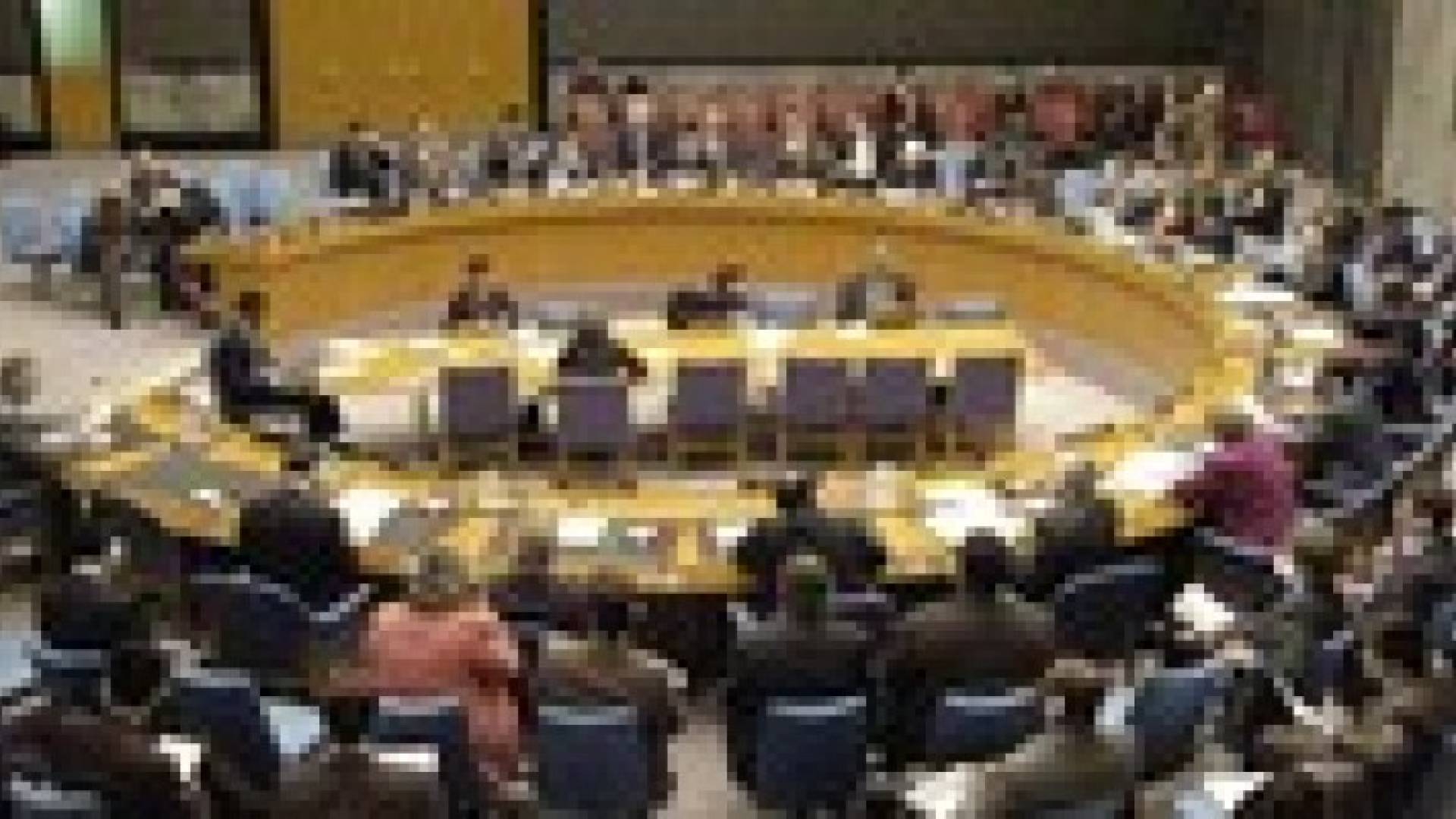 مجلس الأمن يدعو إلى ايصال المساعدات الانسانية  للمحاصرين في سوريا