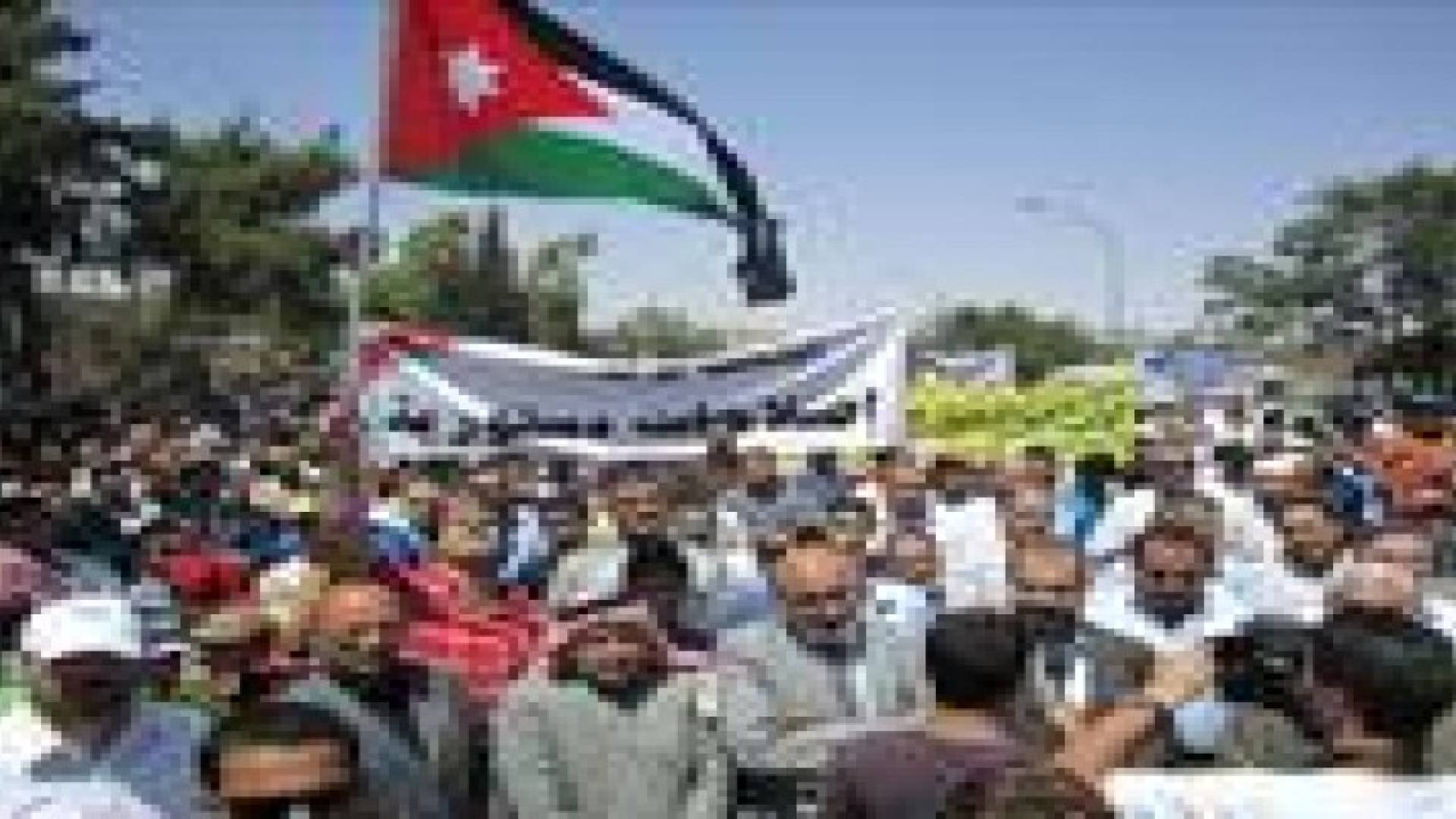 حراك الطفيلة ينظم مسيرة تطالب بمحاربة الفساد