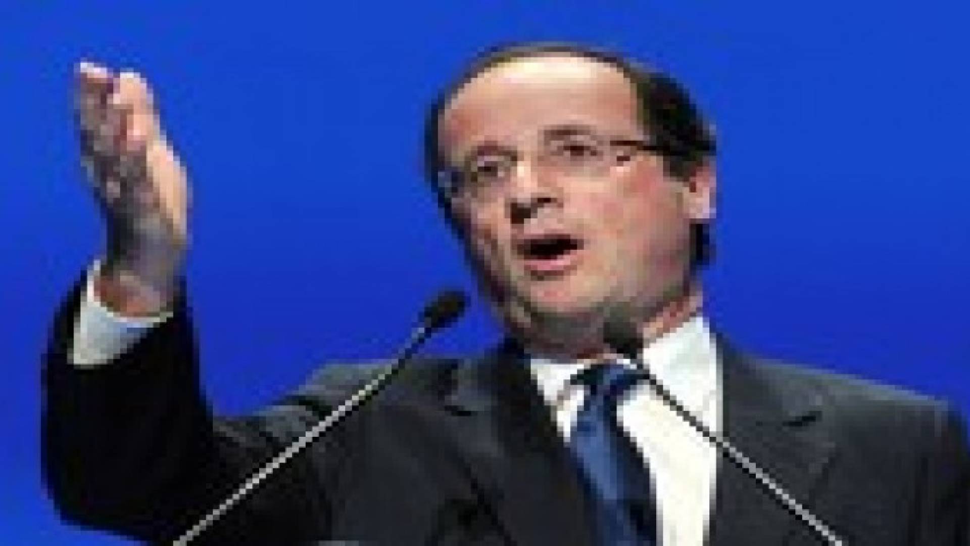 هولاند : مقتل أكثر من 30 فرنسيا غادروا إلى سوريا