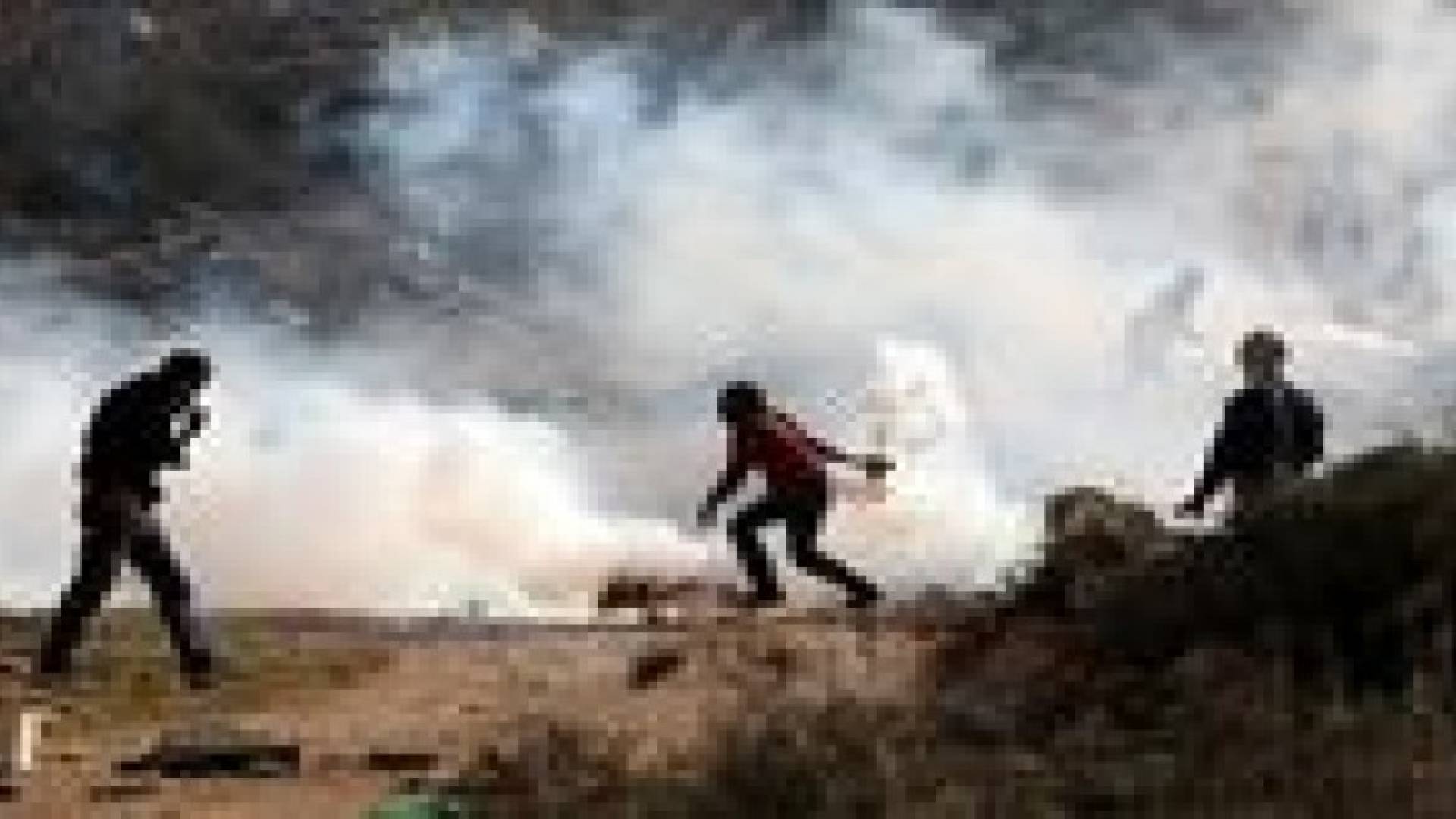 الاحتلال يقمع مسيرة النبي صالح الاسبوعية