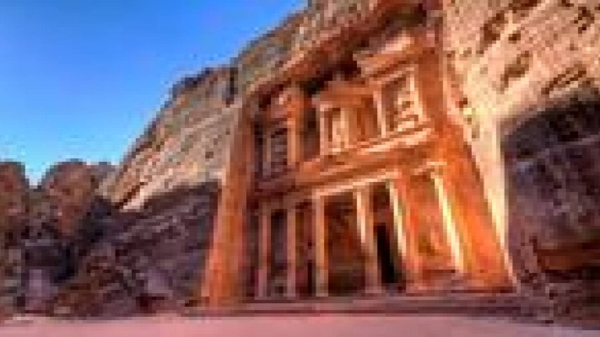 سيارات كهربائية في البترا بدل الخيول