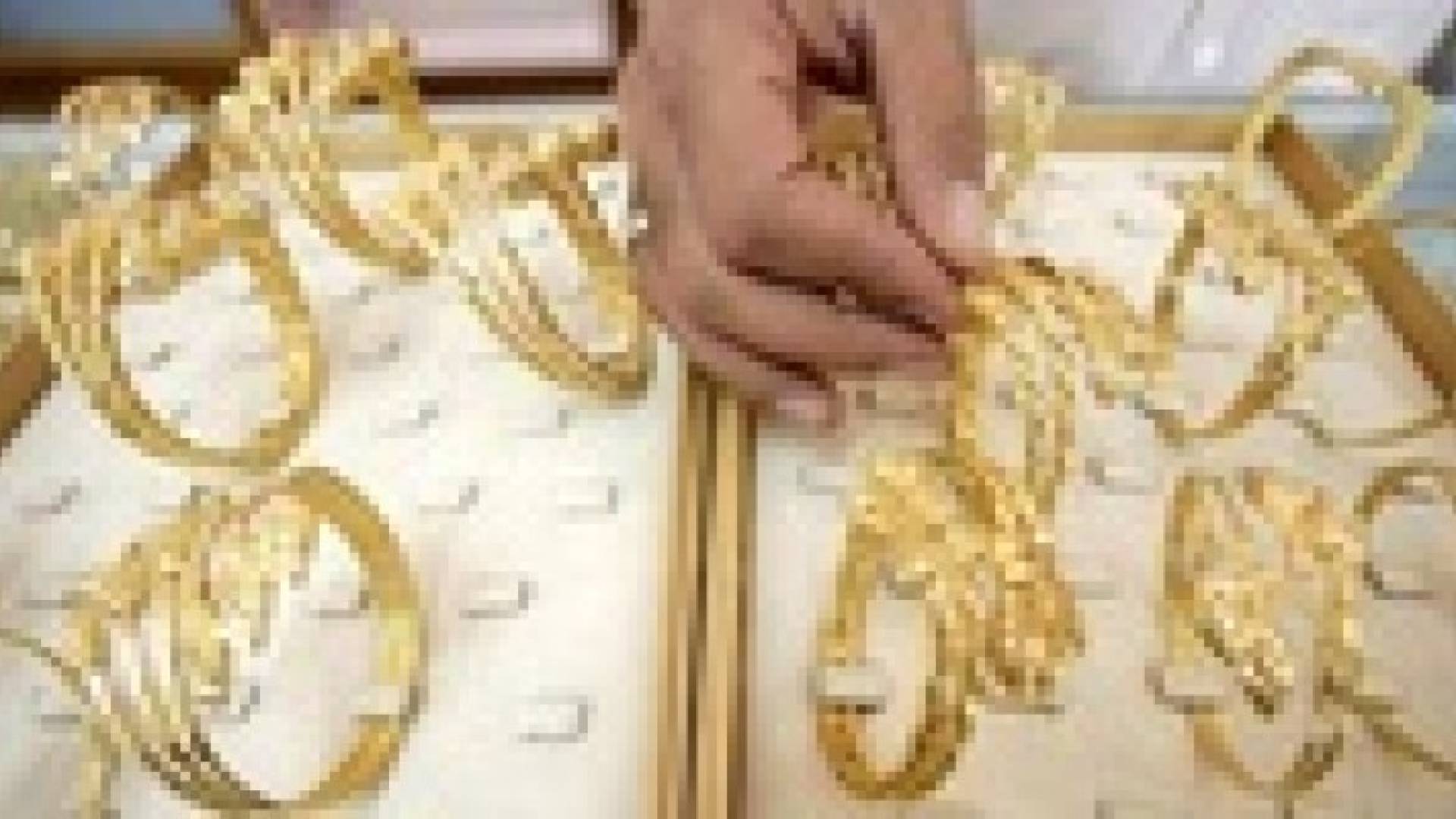 الاردنيون يقبلون على شراء الذهب 21 قيراط وسعره 21.8 دينار للغرام