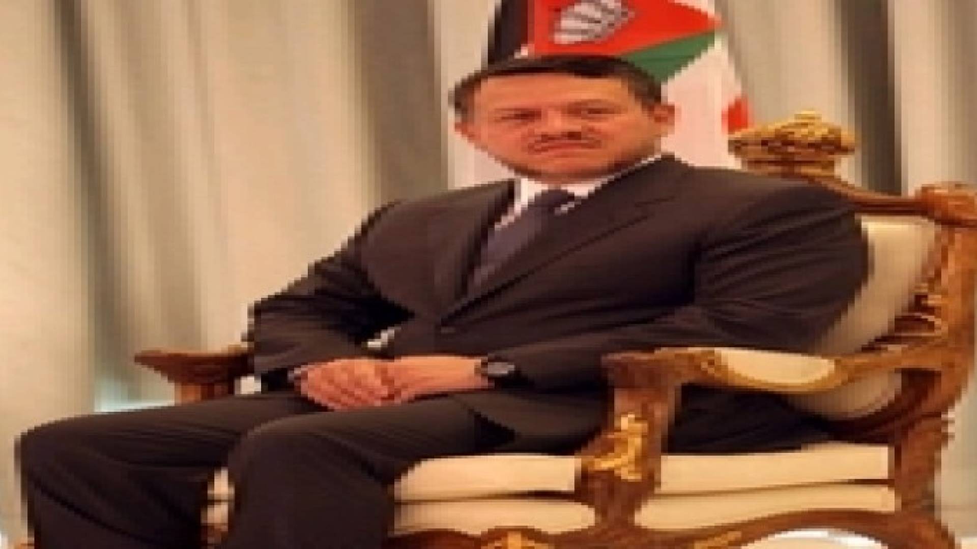 الملك يتلقى برقيات تهنئة بعيد الجلوس وذكرى الثورة العربية ويوم الجيش