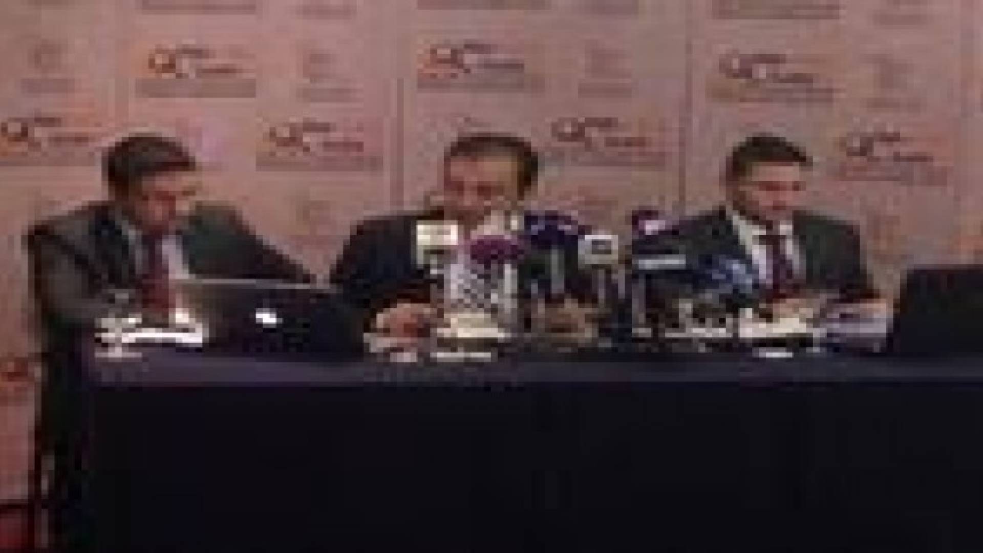 راصد : النواب يقضون 1000 يوم خارج البلاد ..و (71.6%) من الأسئلة النيابية موجهة لرئيس الوزراء