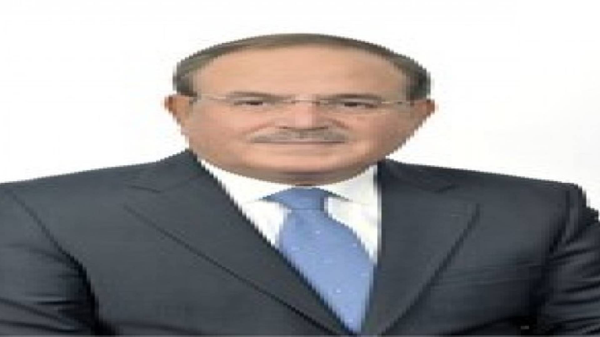 الملك ينعم على مدير المخابرات العامة بوسام النهضة العالي من الدرجة الأولى