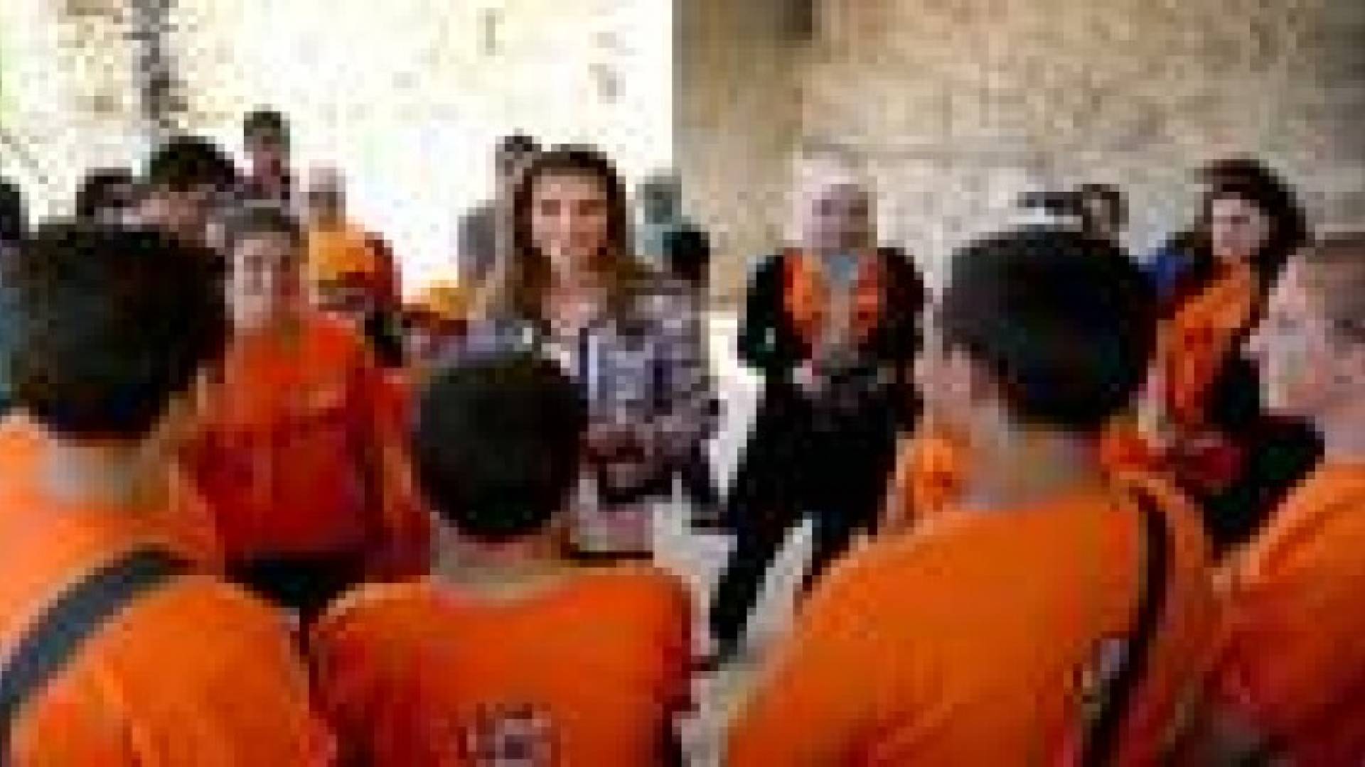 الملكة تشارك في " أهل البلد و الفن للجميع " .. صور