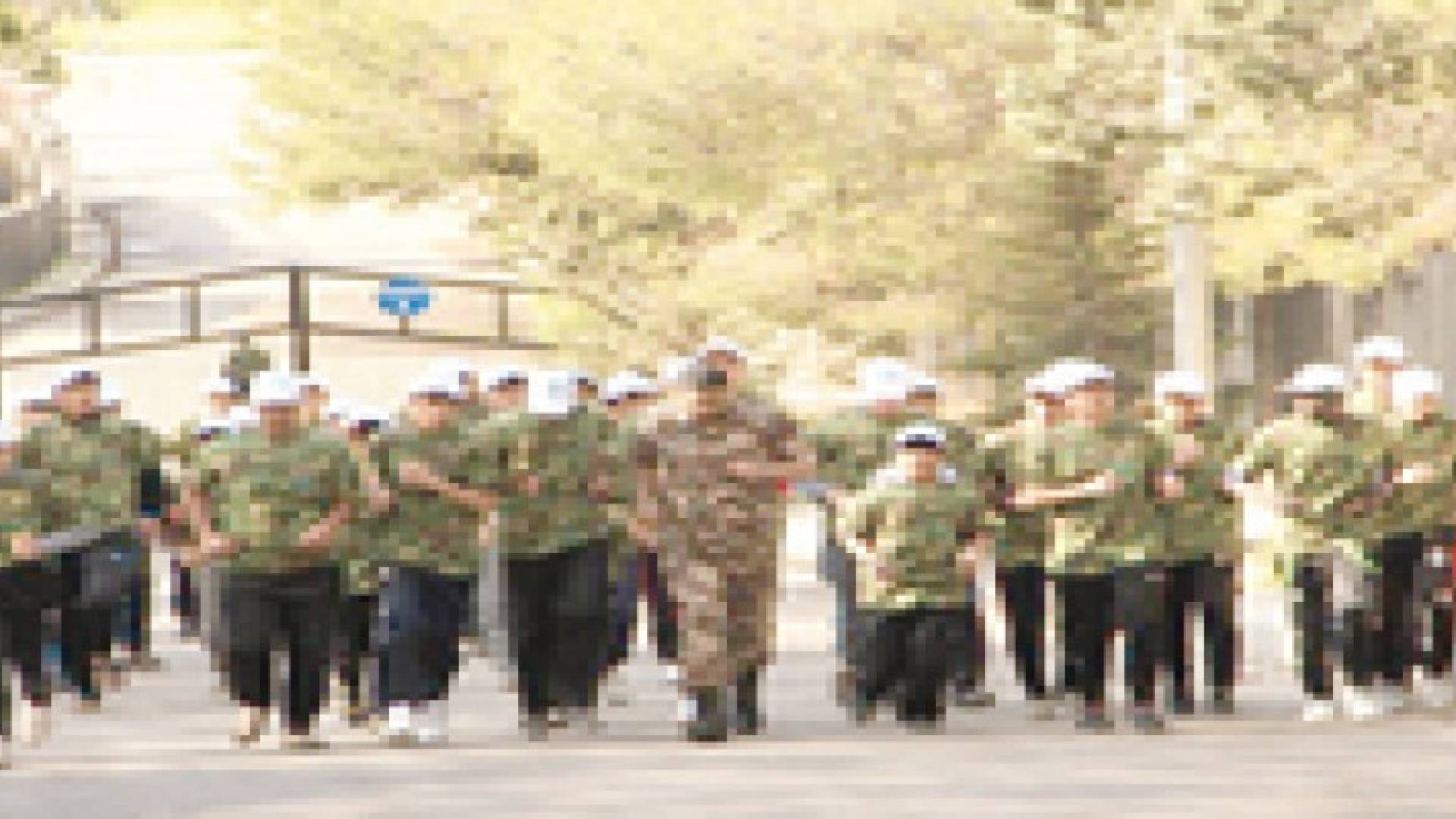 25 الف شاب يلتحقون بمعسكرات الحسين