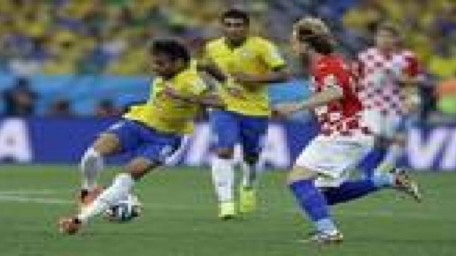 شاهدوا أهداف الشوط الأول من مباراة البرازيل وكرواتيا