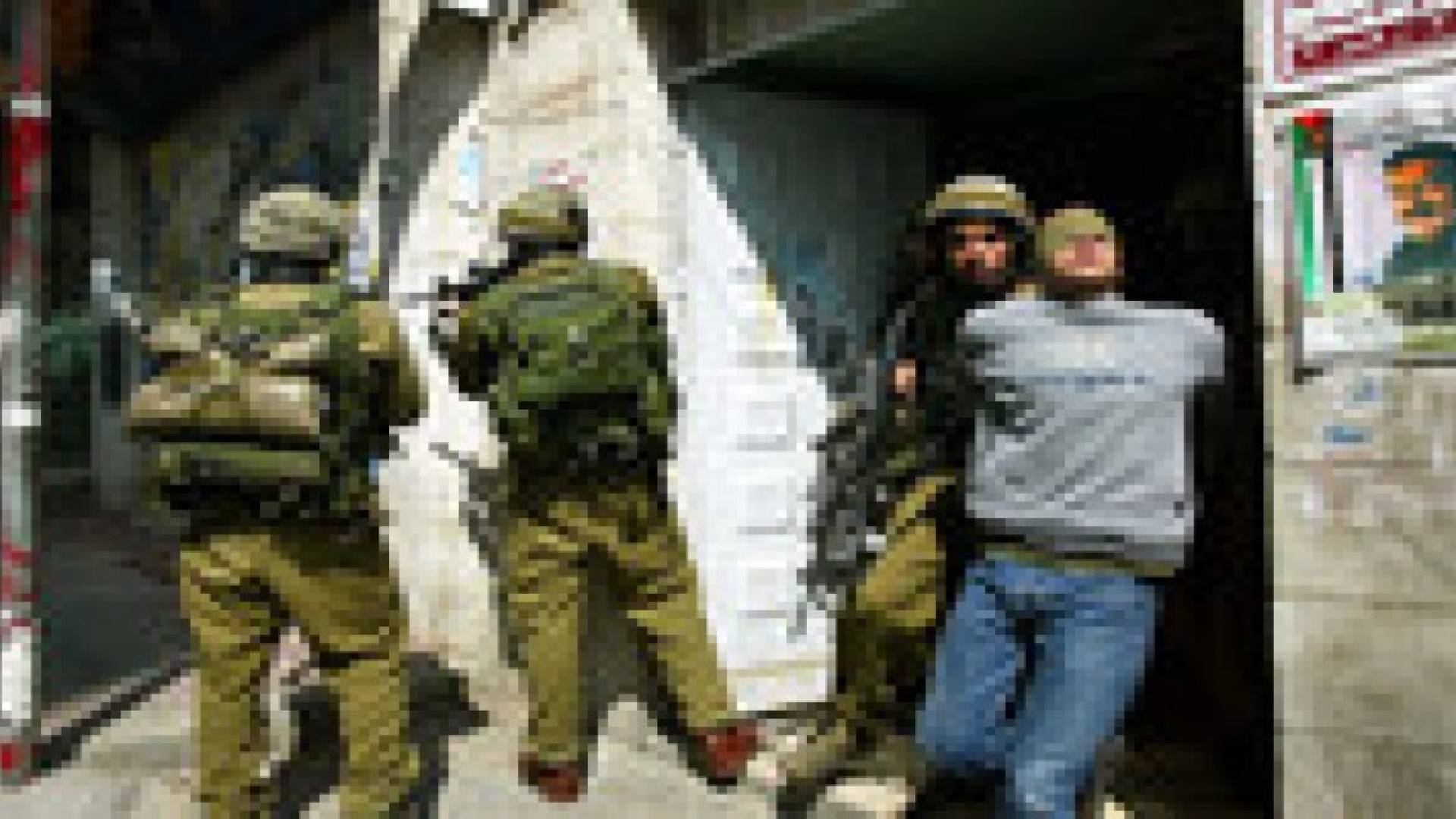 الاحتلال يعتقل " 70 " من قيادات وكوادر حماس بالضفة