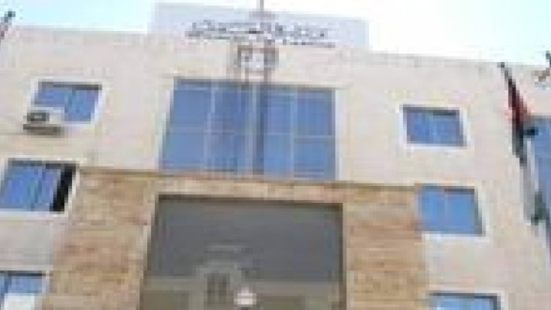 استيفاء رسوم جديدة لتصاريح العمل .. تفاصيل