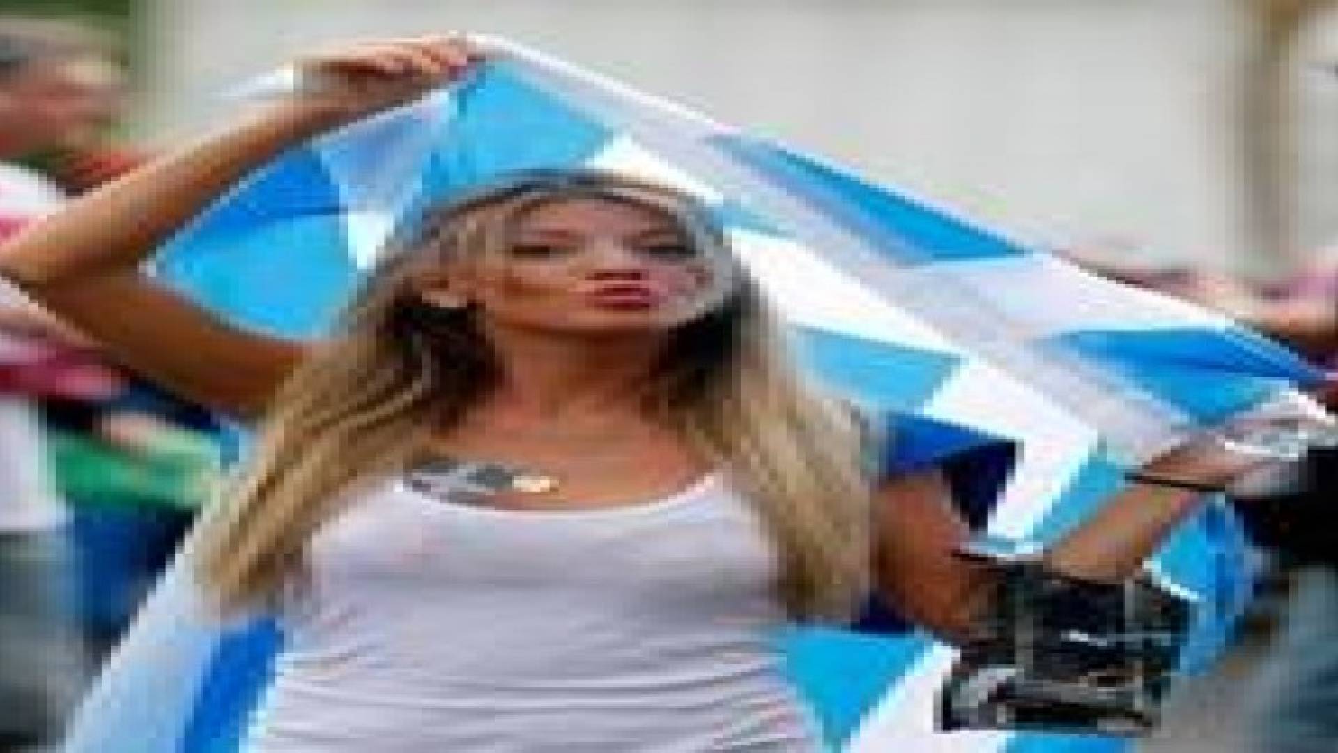 الحسناوات يقتحمن مونديال البرازيل 2014..صور