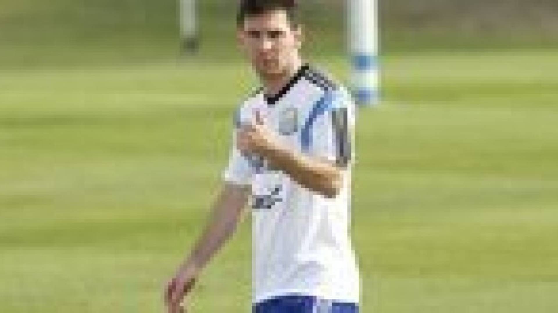 مدرب كولومبيا: ميسي قادر على قيادة الأرجنتين لنهائي المونديال