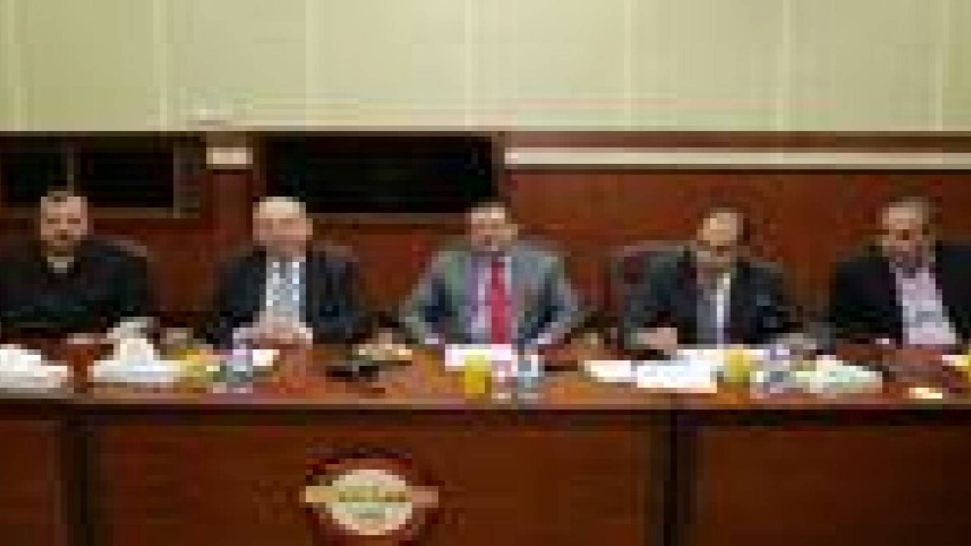 لقاء موسع لمناقشة الخطة العشرية الجديدة .. صور